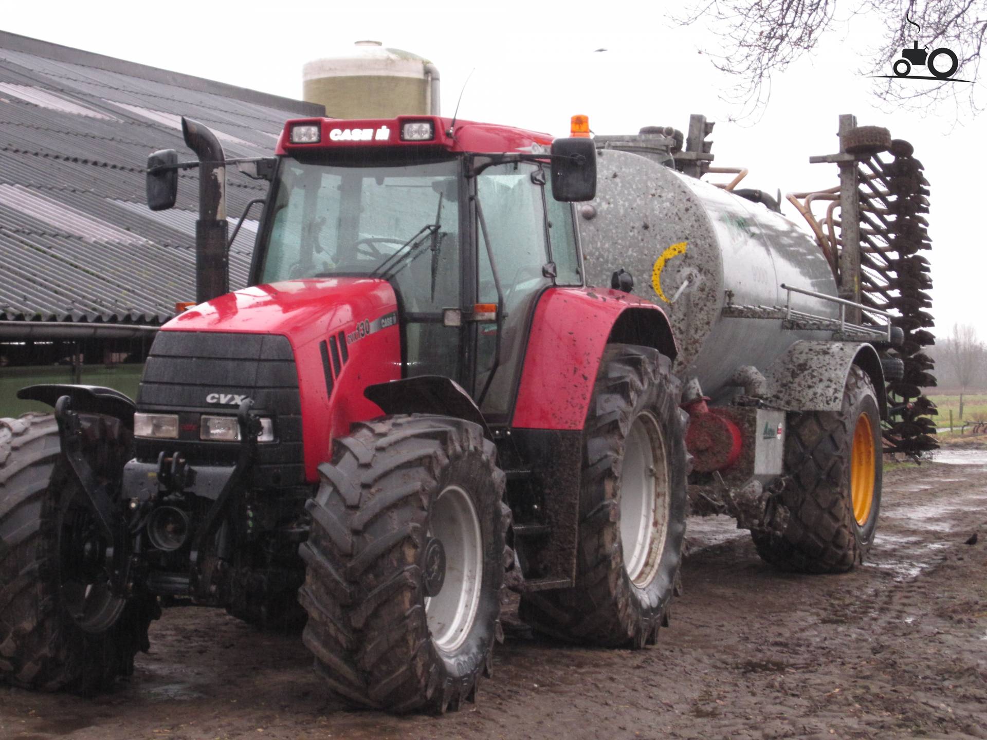 Foto Case IH CVX 130 #607624