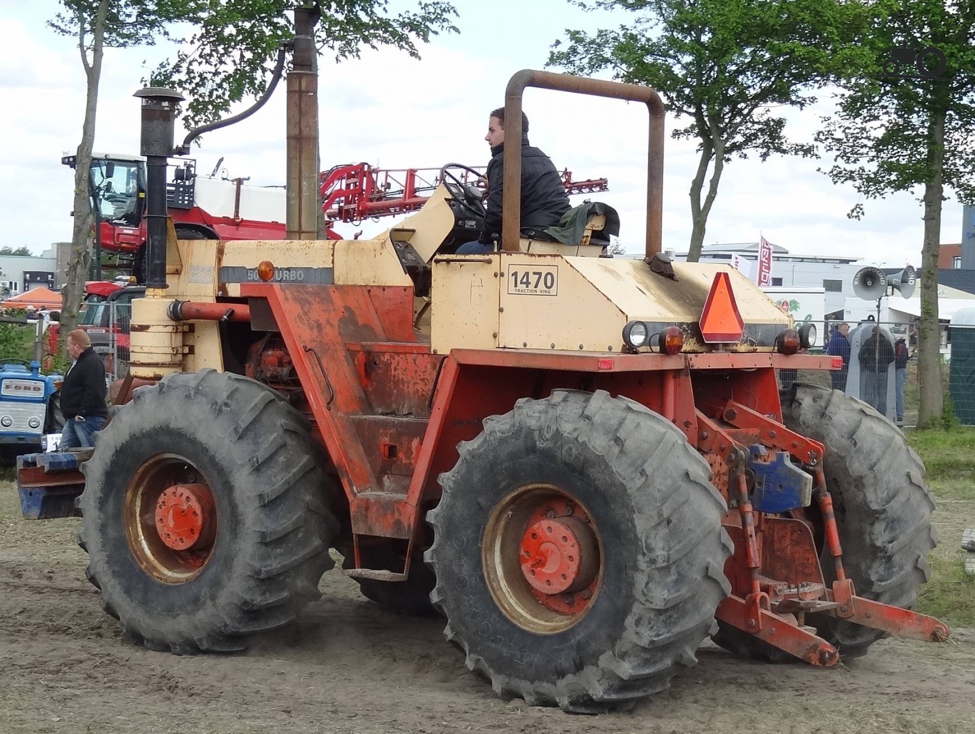 Case Traction King 1470 Fanclub - Specificaties, Foto's, Reviews & Forum