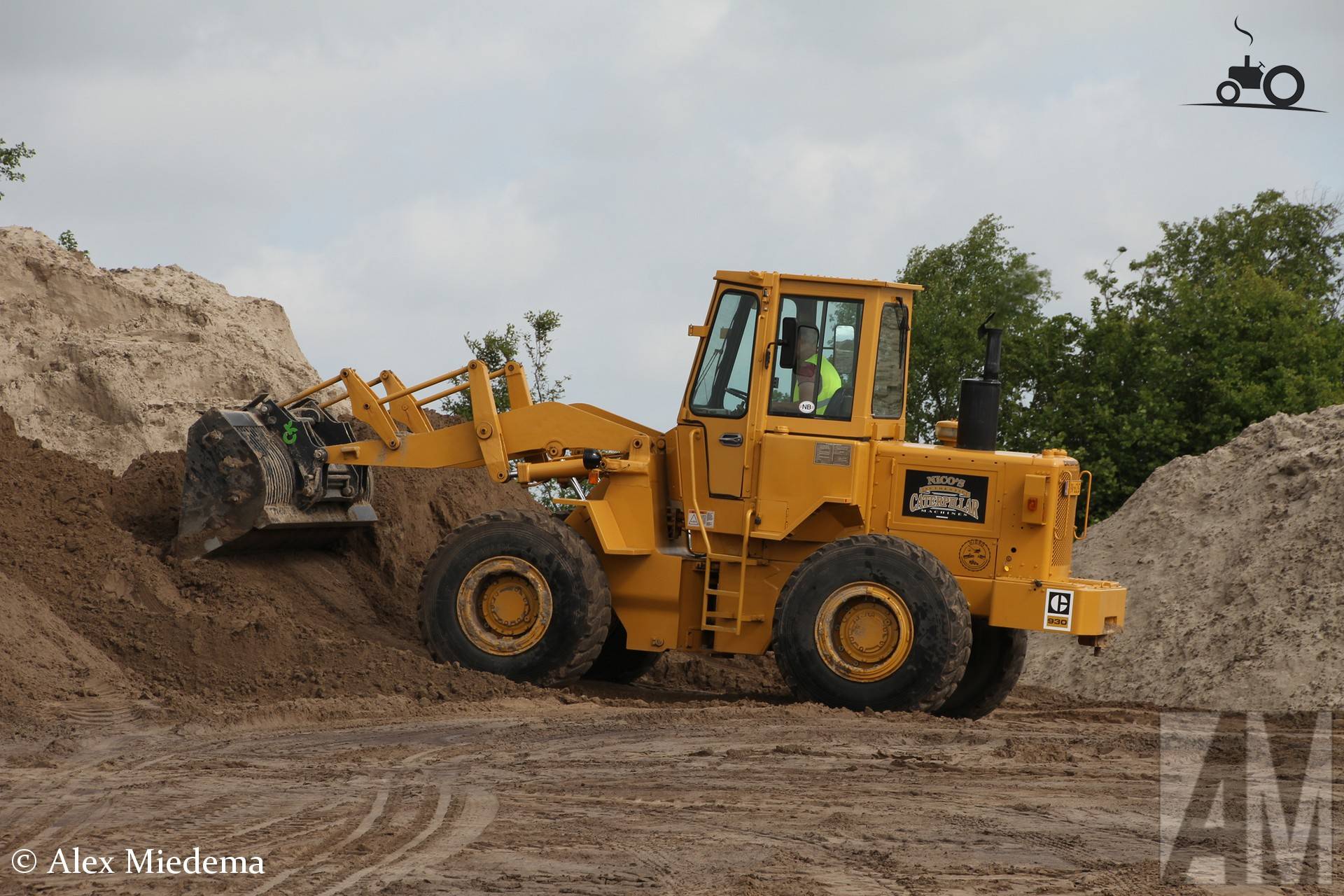 Cat 930 Fanclub - Specificaties, Foto's, Reviews & Forum
