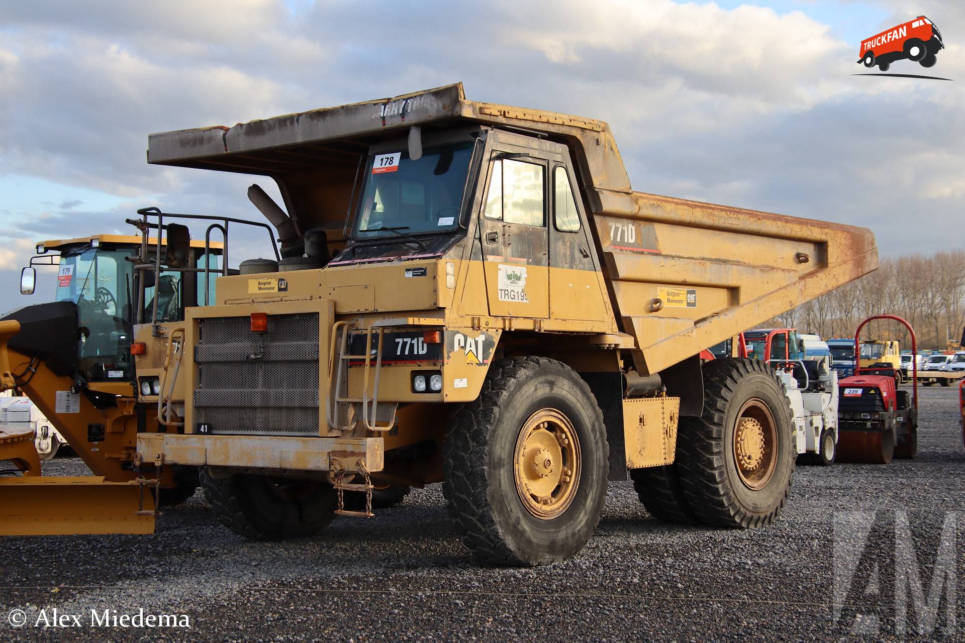 Caterpillar 771D Fanclub - Specificaties, Foto's, Reviews & Forum