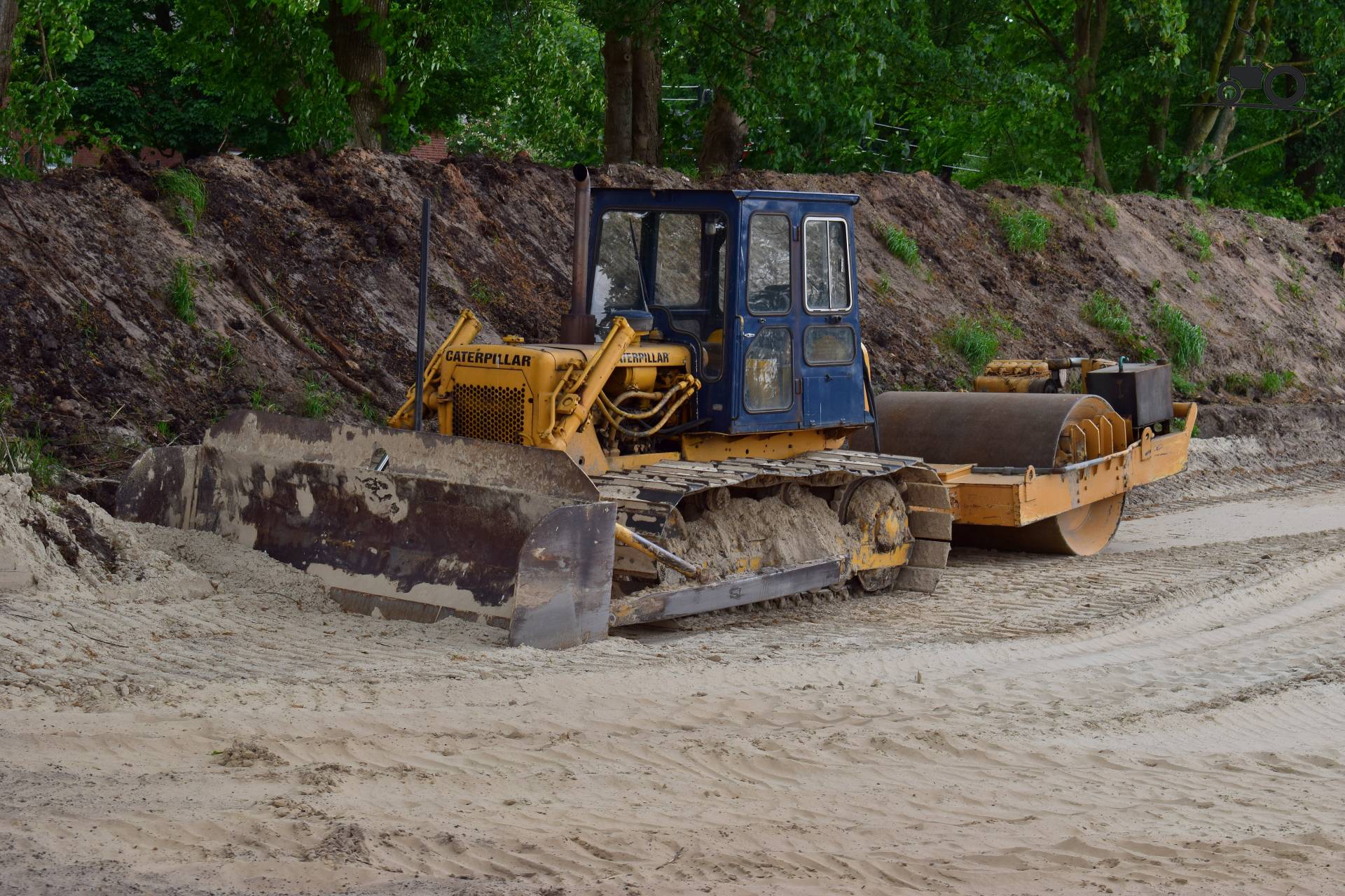 Cat Bulldozer Fan Club - Specs, Photos, Reviews & Forum