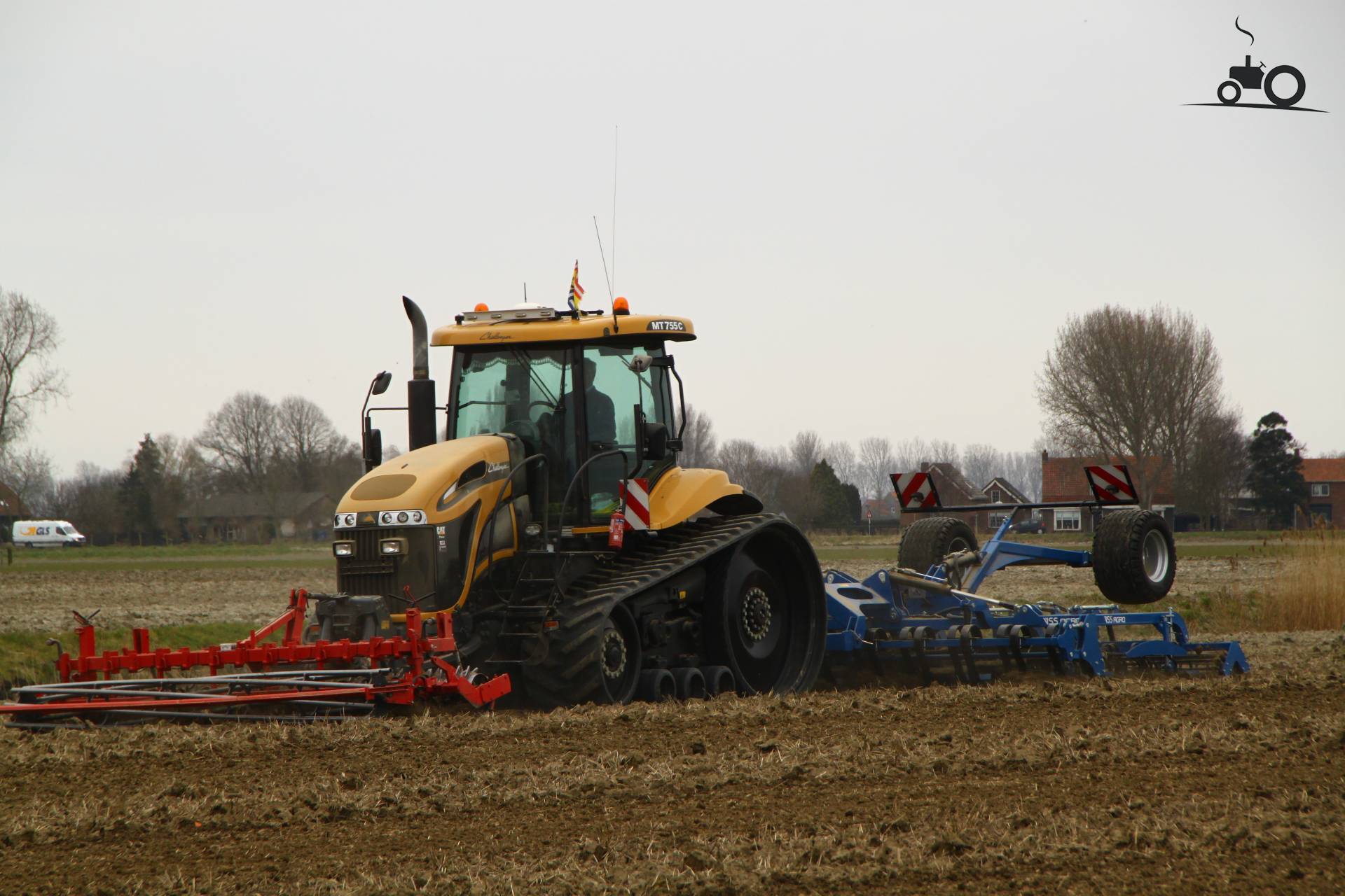 Challenger MT 755 Fanclub - Specificaties, Foto's, Reviews & Forum