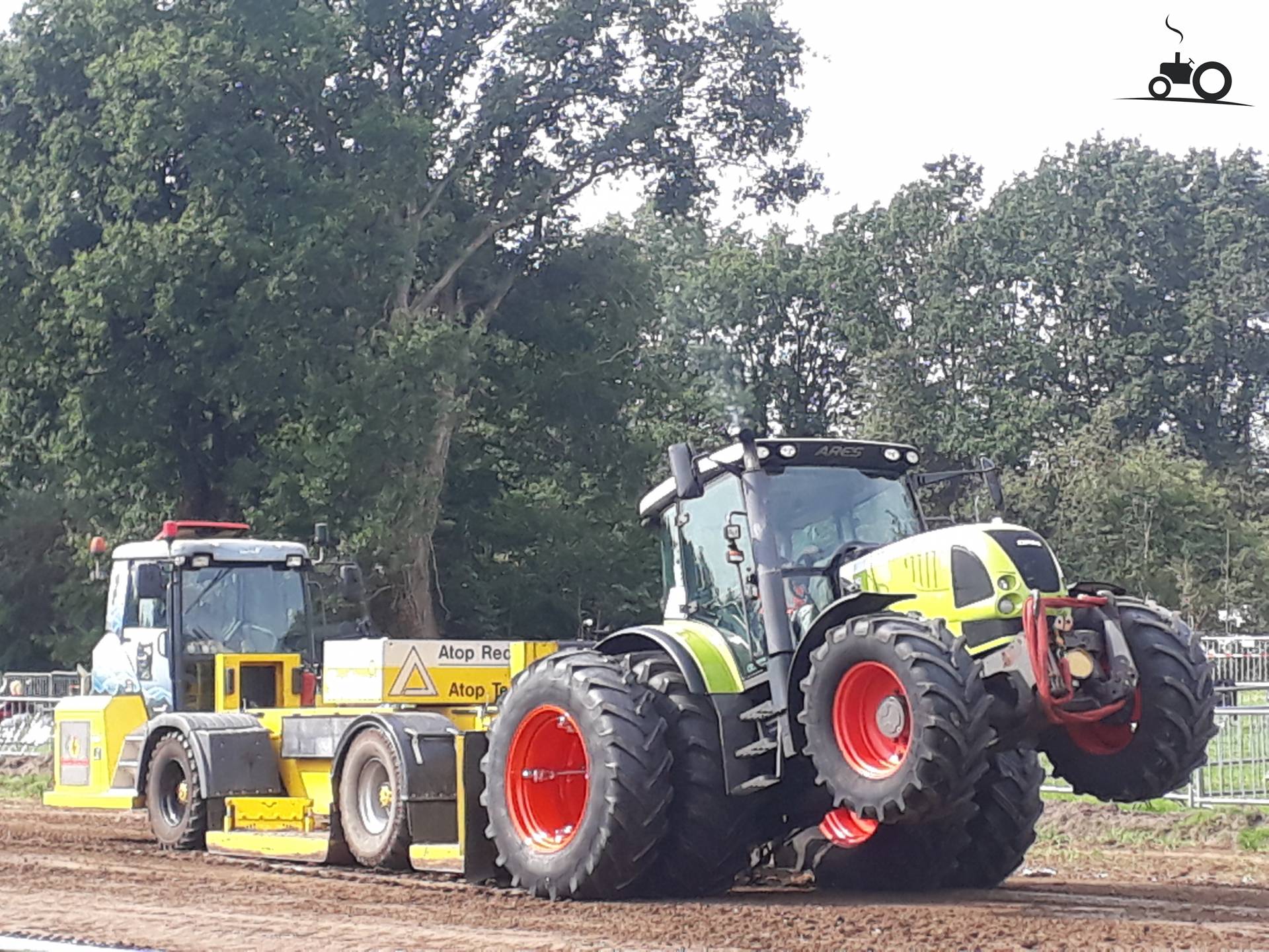 Foto Claas Ares 697 ATZ #1372617