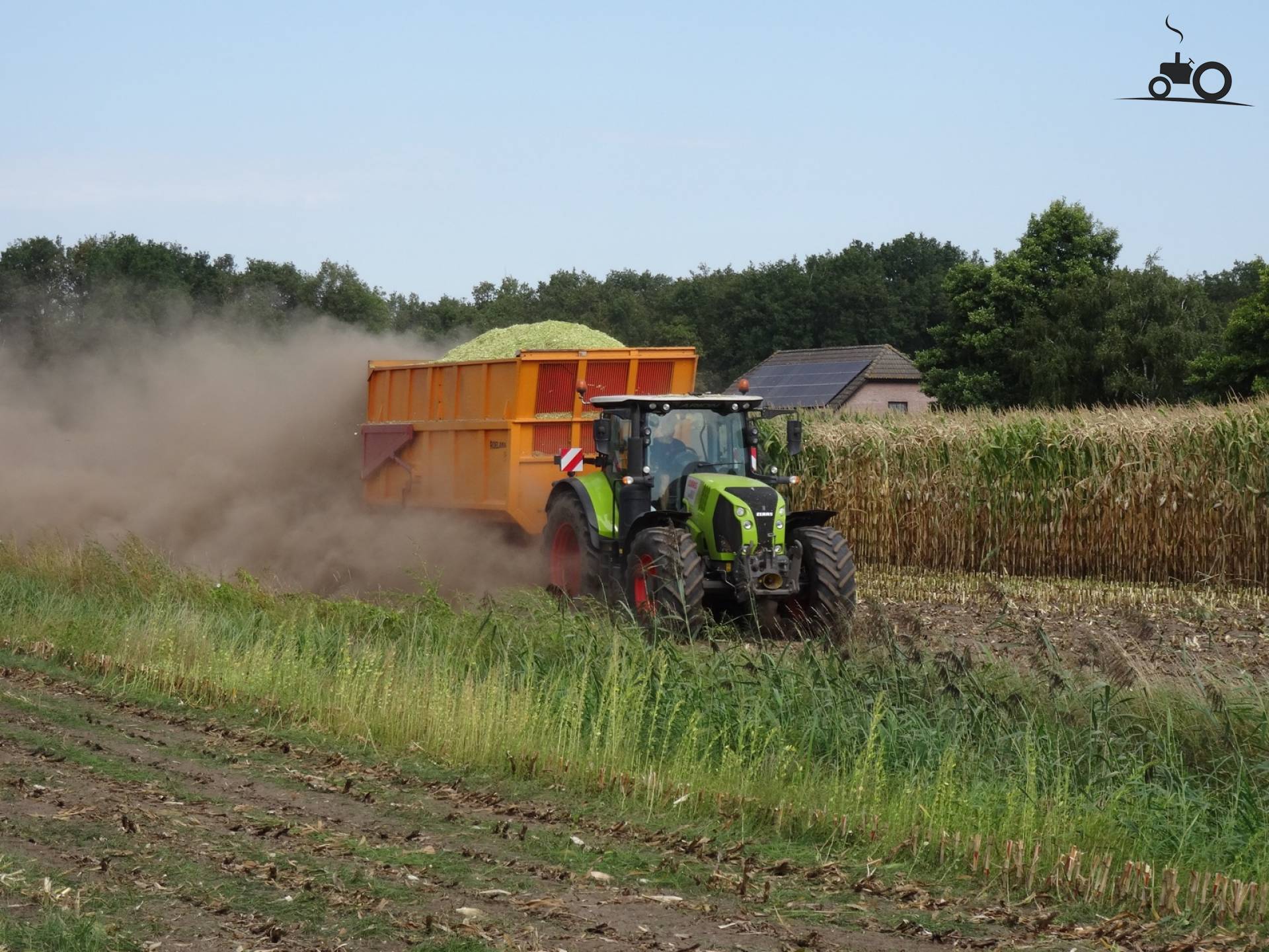 Foto Claas Arion Van Loonbedrijf R De Bruijn