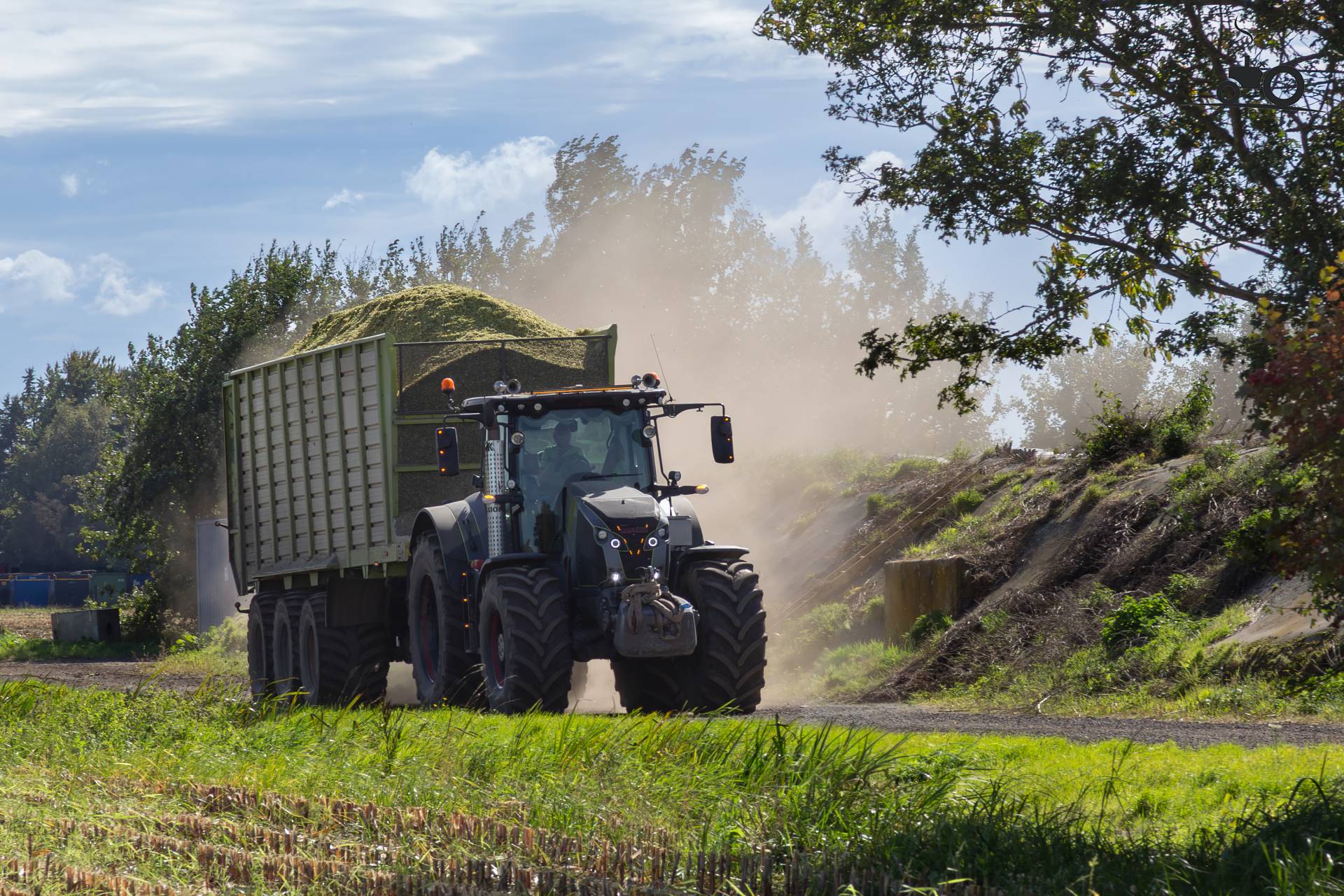 Foto Claas Axion 870 #1637978