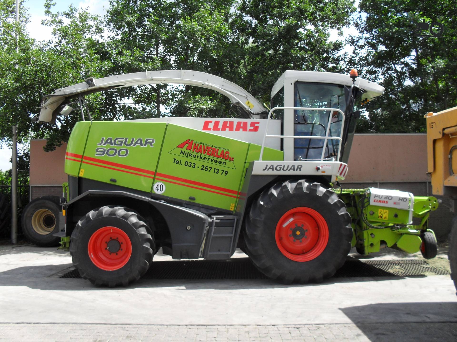 Claas jaguar 900