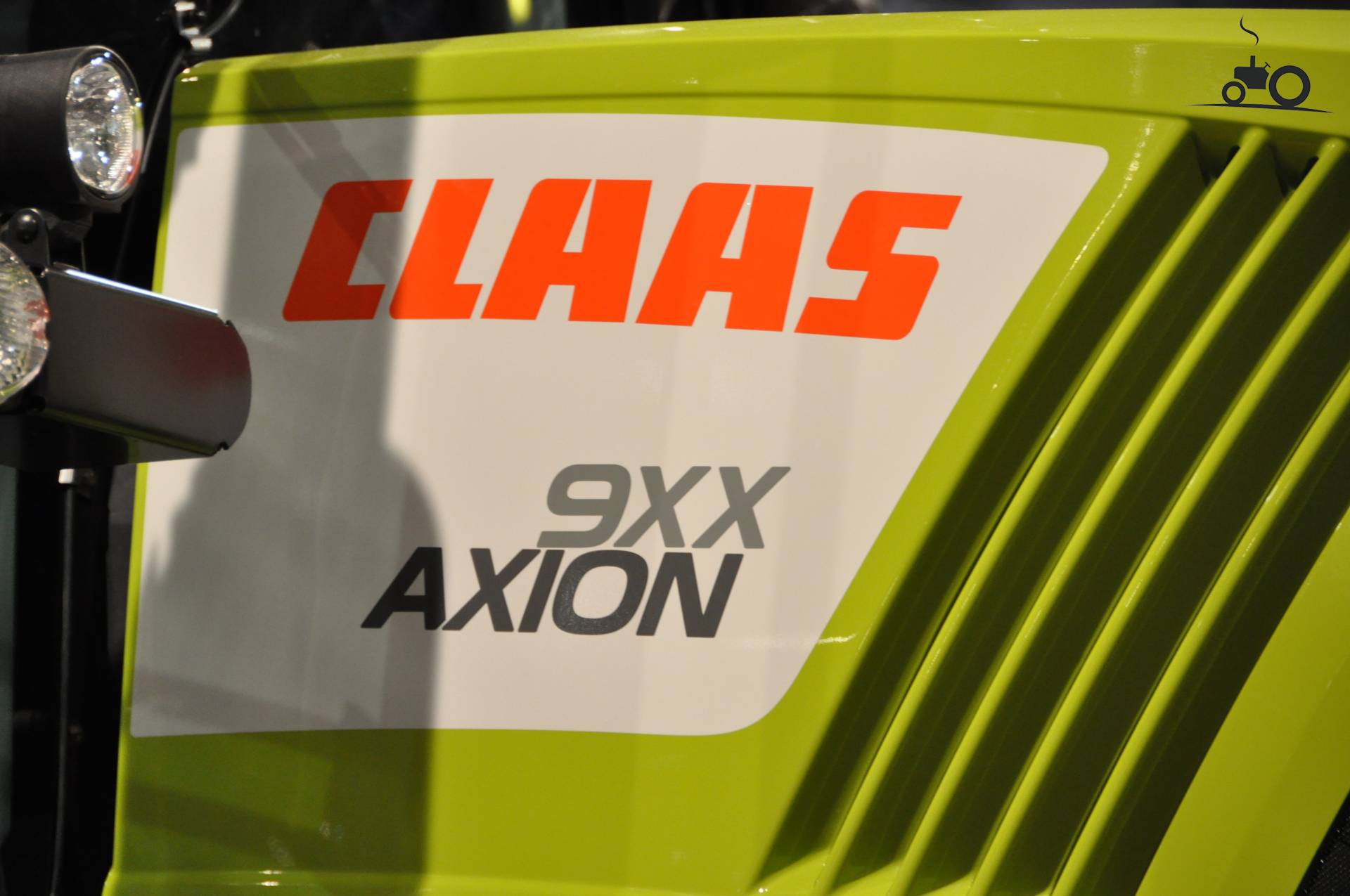 Claas Axion 900