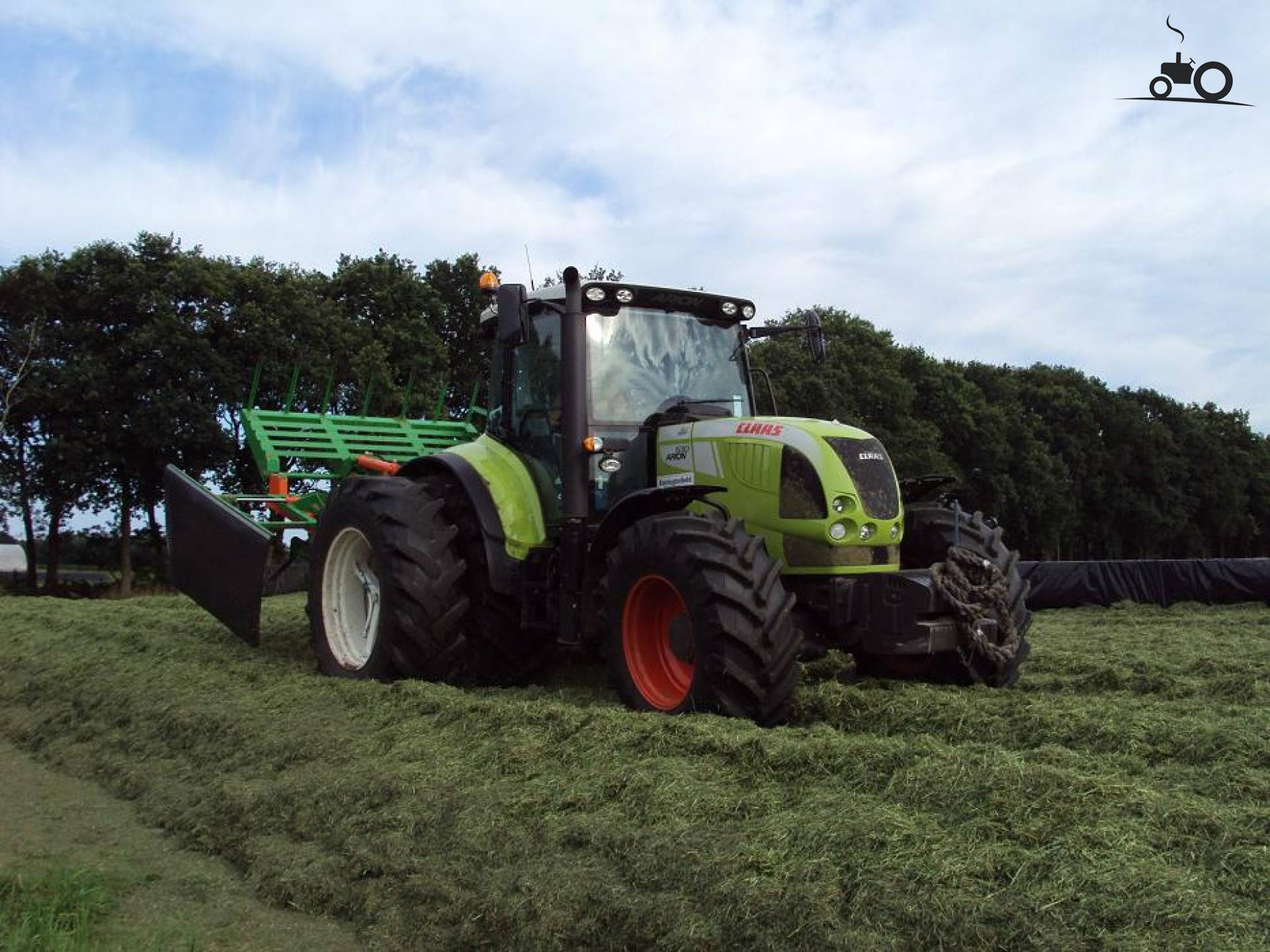 Claas Arion 630