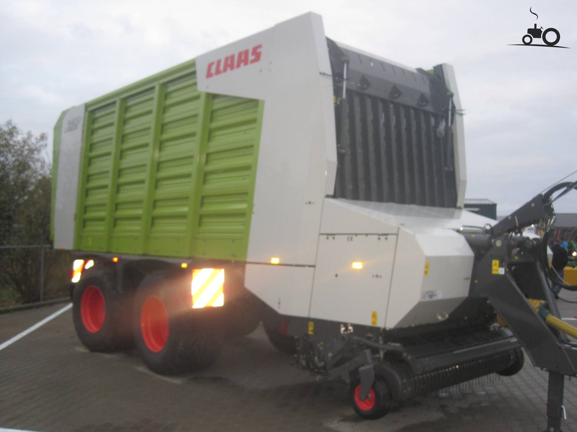 Foto Claas Cargos 9500 #816626