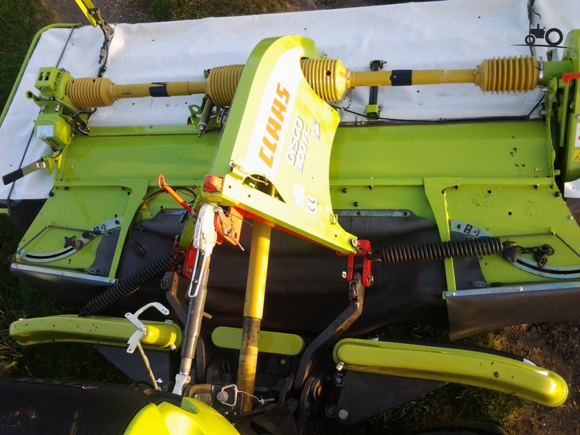 Foto Claas Axion 950 Van Agribumper Nederland