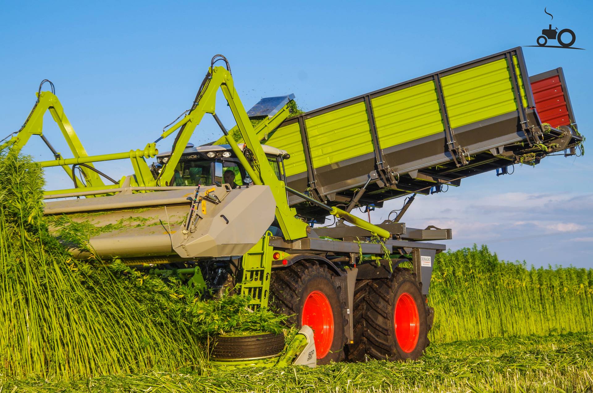 Foto Claas Xerion 4000 Van Jtn Fotografie