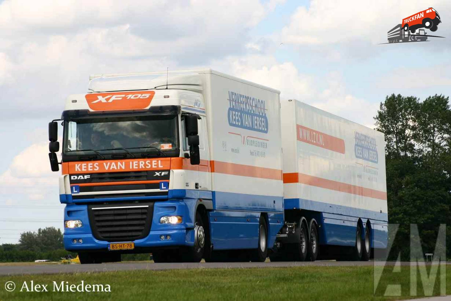 DAF XF105