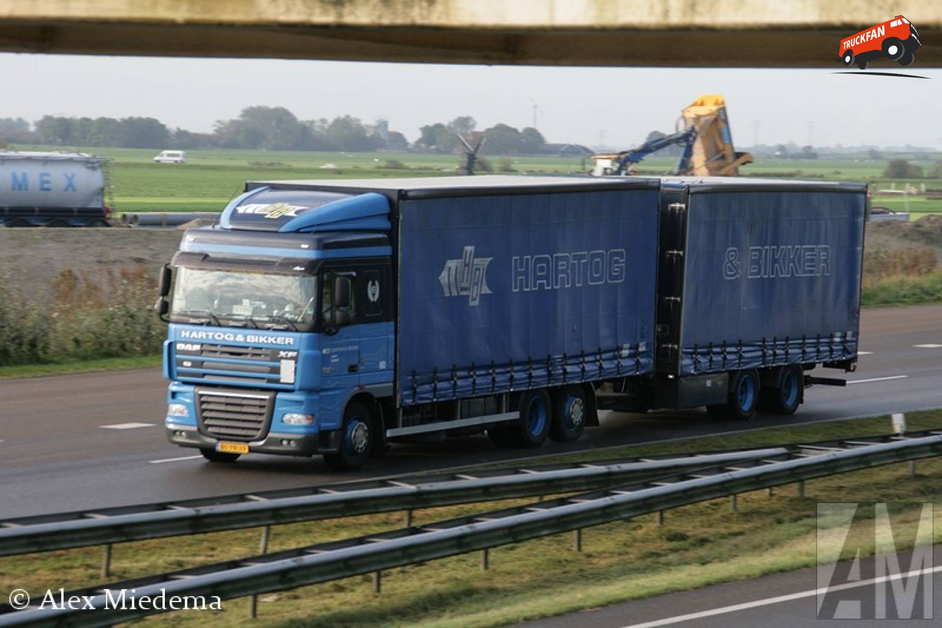 DAF XF105