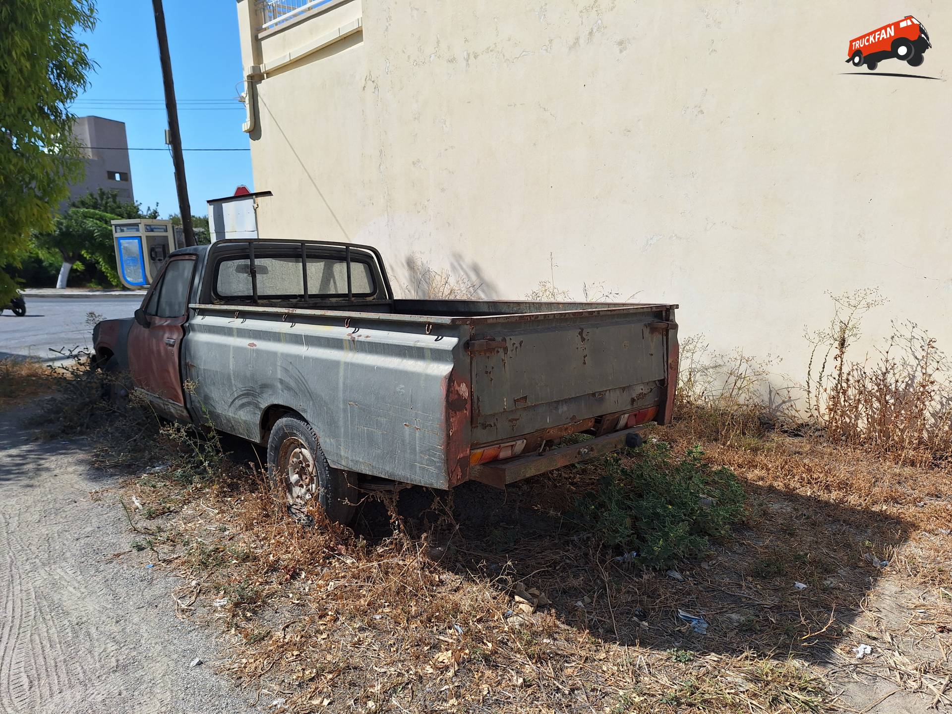 Datsun - TruckFan