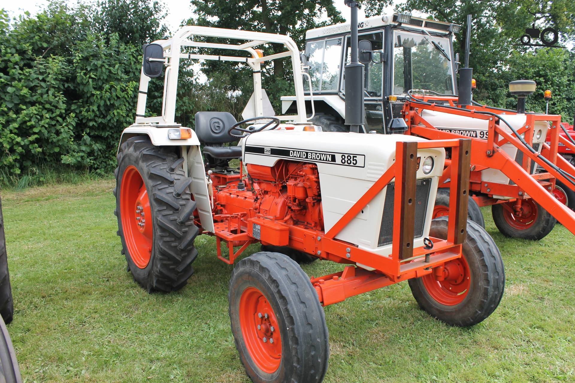 David Brown 885 Puissance: Tracteur Brown 885 – JMNBC