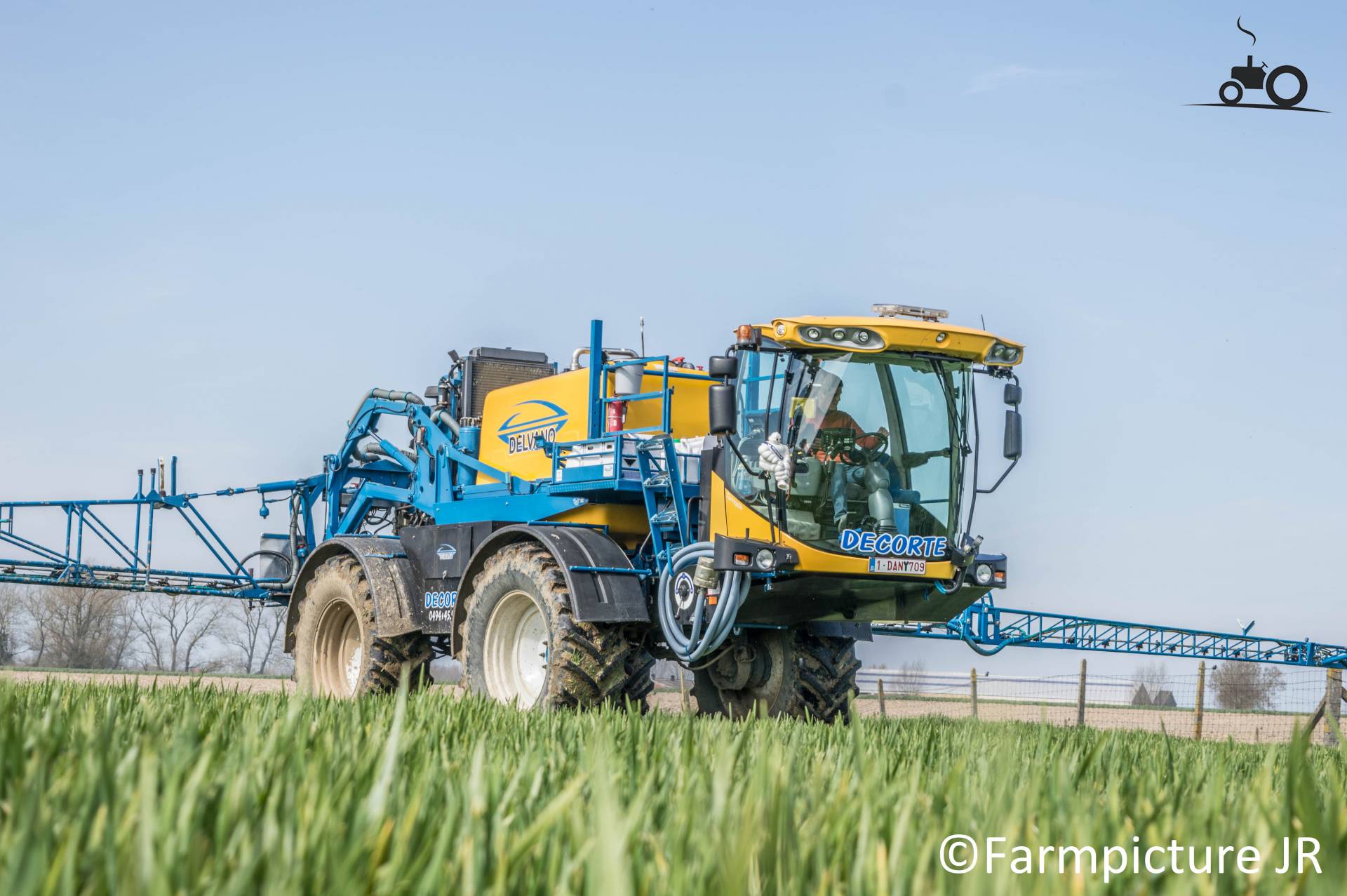 Delvano Terresta 4000 - Nachrichten, Fotos & Videos - Seite 1