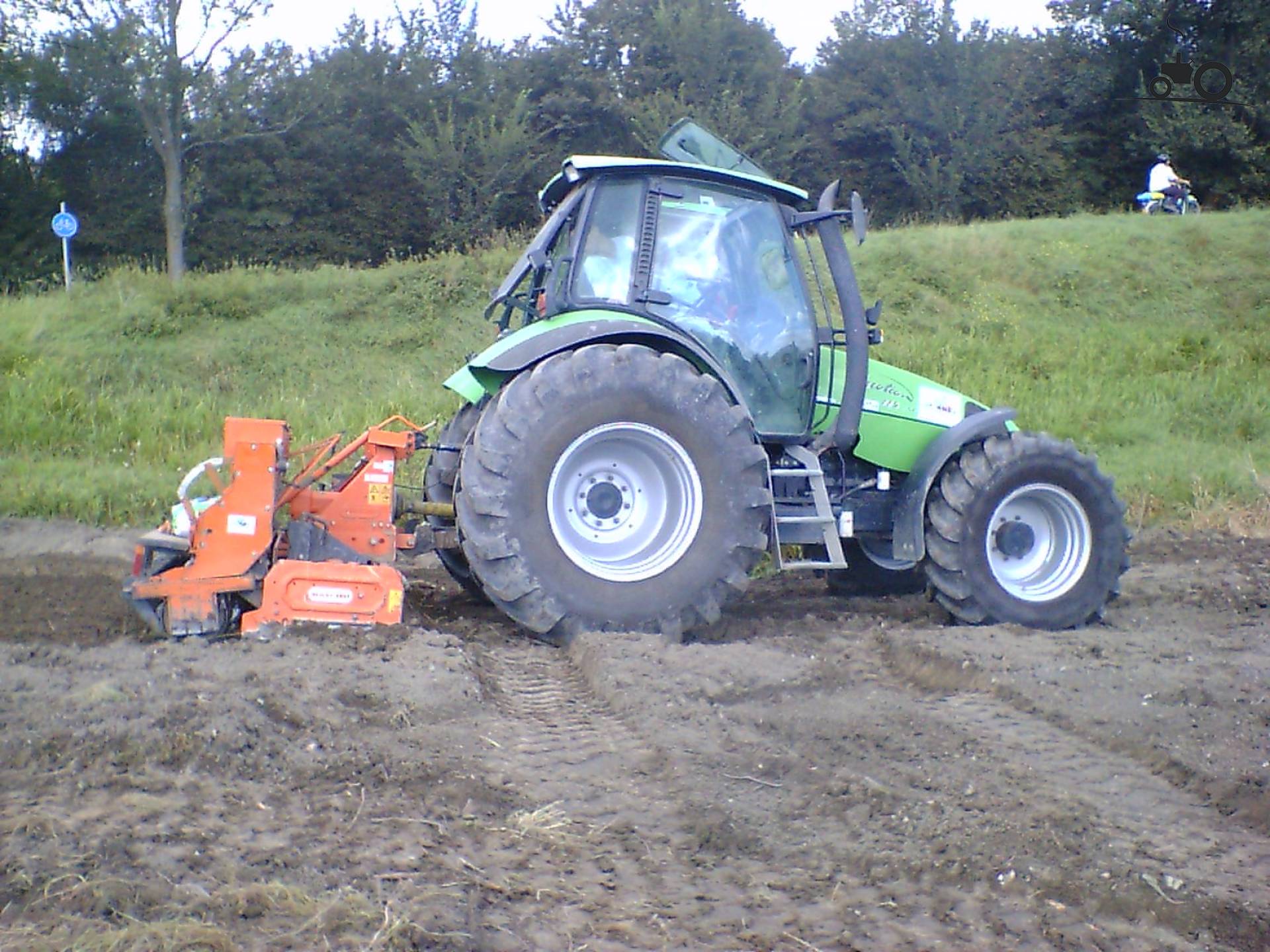 Foto Deutz-Fahr Agrotron 115 #18137