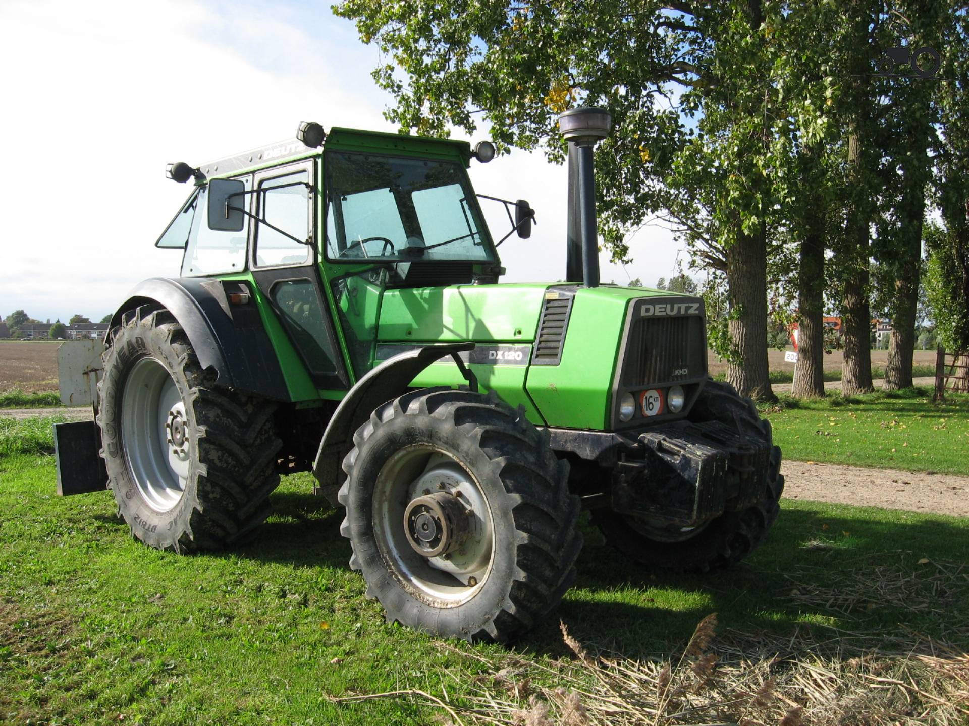 Foto Deutz DX 120 #408036