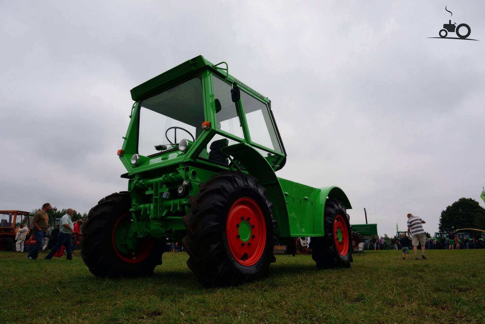Deutz Intrac 2006 Fanclub - Specificaties, Foto's, Reviews & Forum