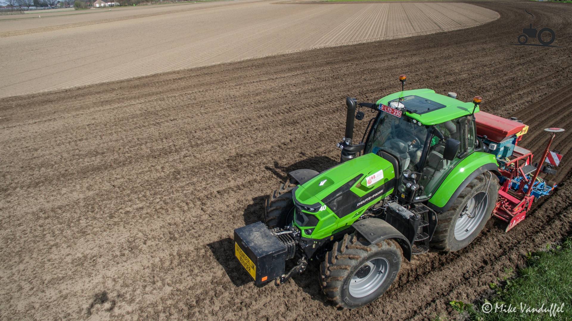 Deutz Fahr Agrotron Ttv Deutschland Traktor Foto