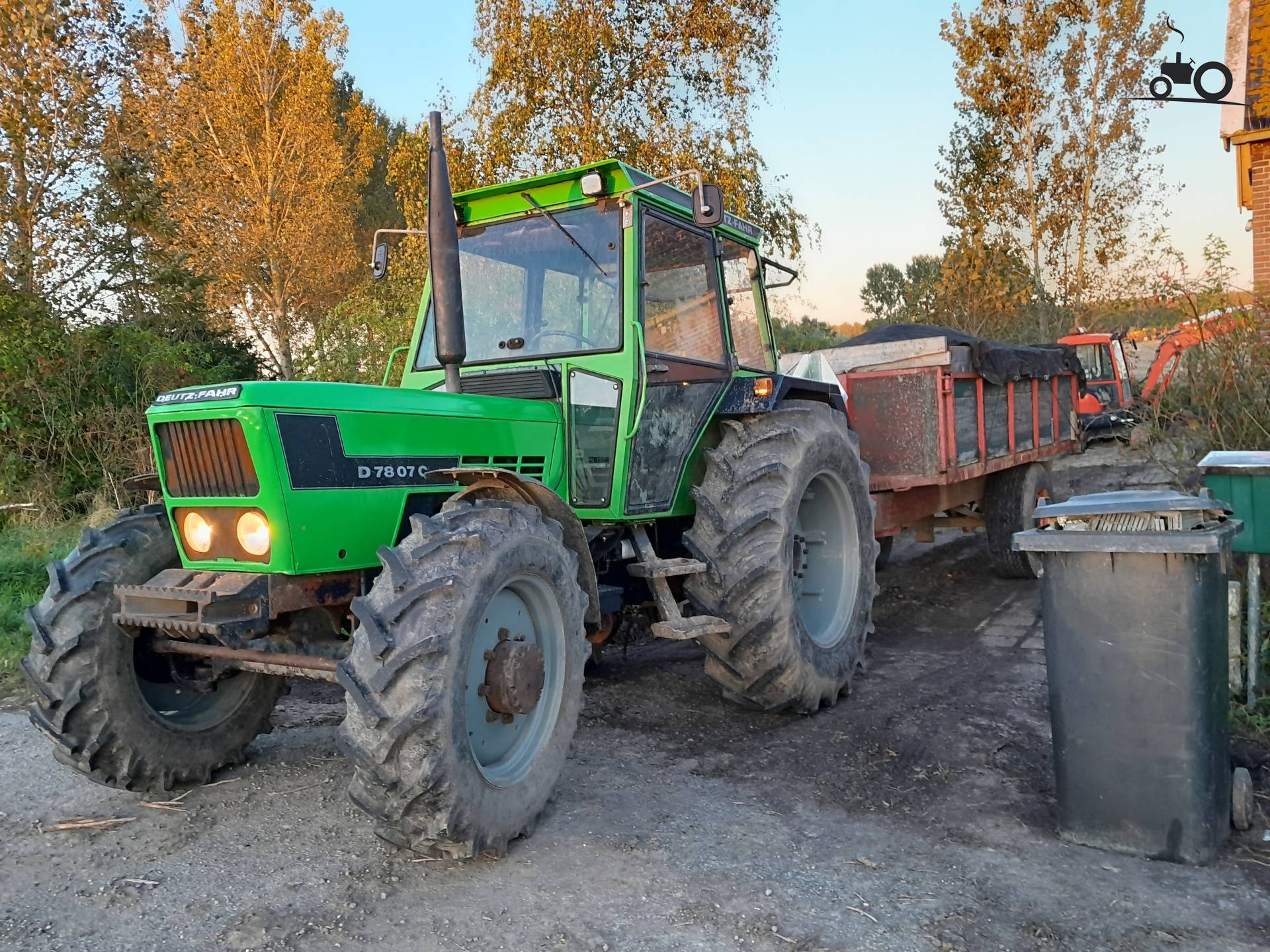 Deutz-Fahr D 7807 C Fanclub - Technische Daten, Fotos, Bewertungen & Forum
