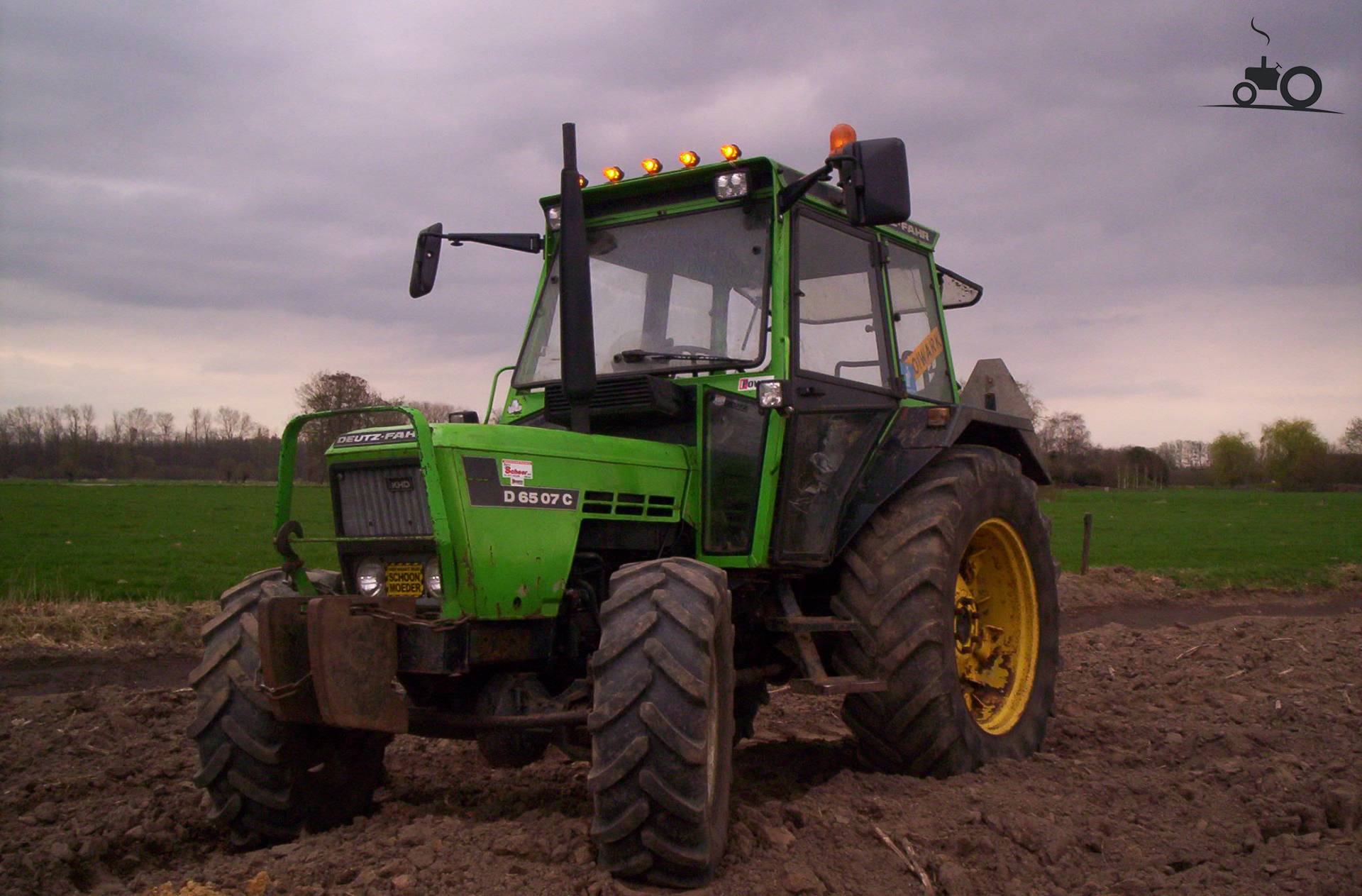 Foto Deutz-Fahr D 6507 C #616851