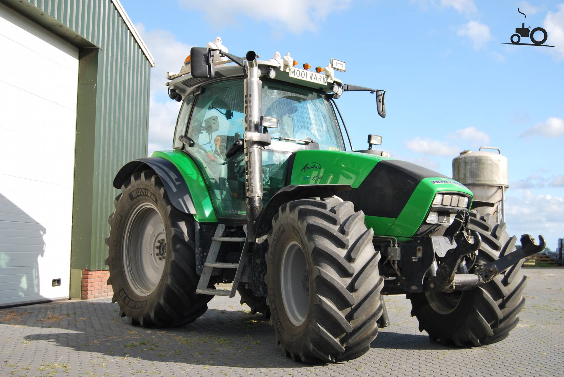 Deutz Fahr Agrotron K Italia Trattore Immagine