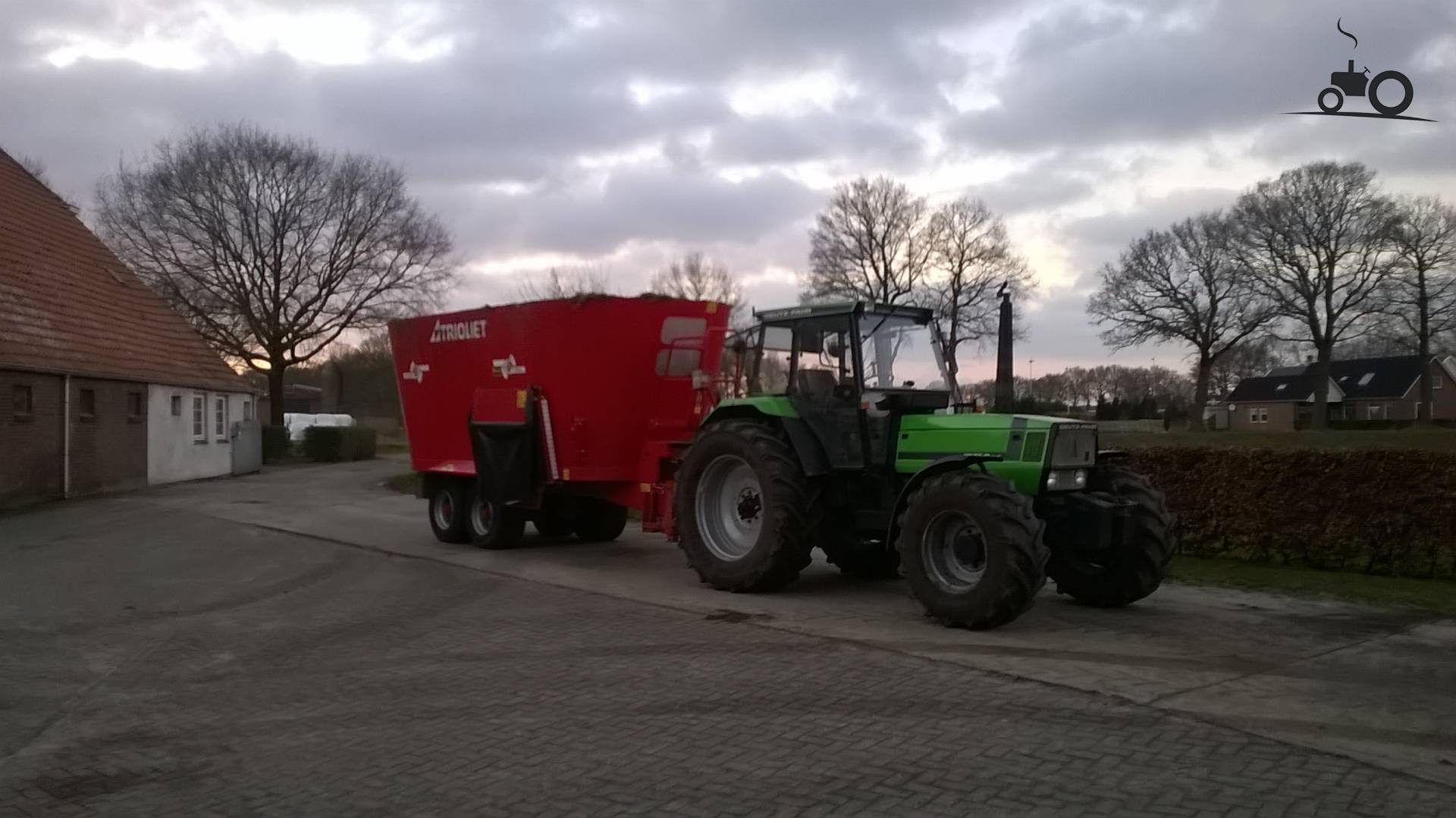 Foto Deutz-Fahr DX 6.06 #895836