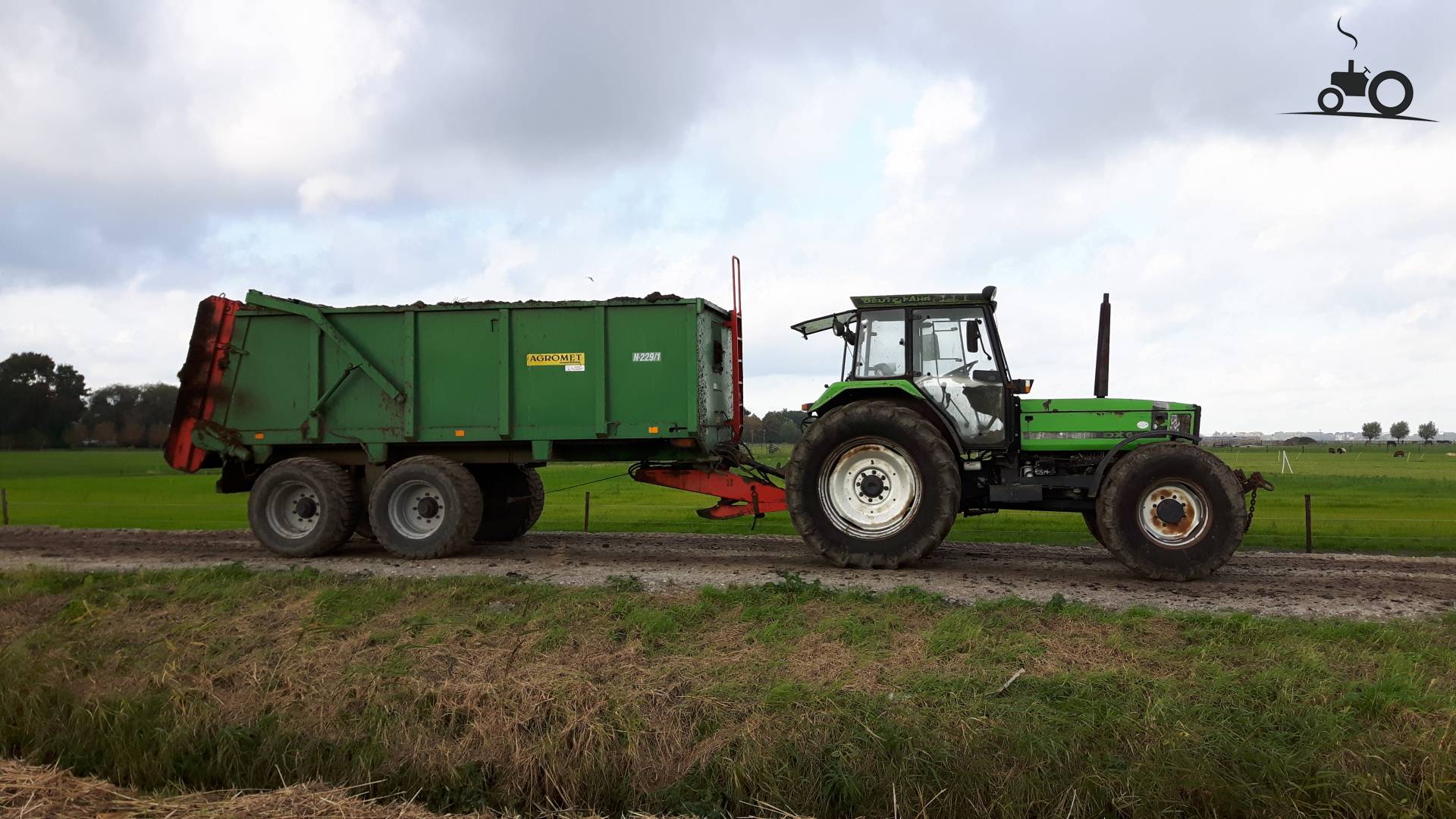 Foto Deutz-Fahr DX 6.06 #988343