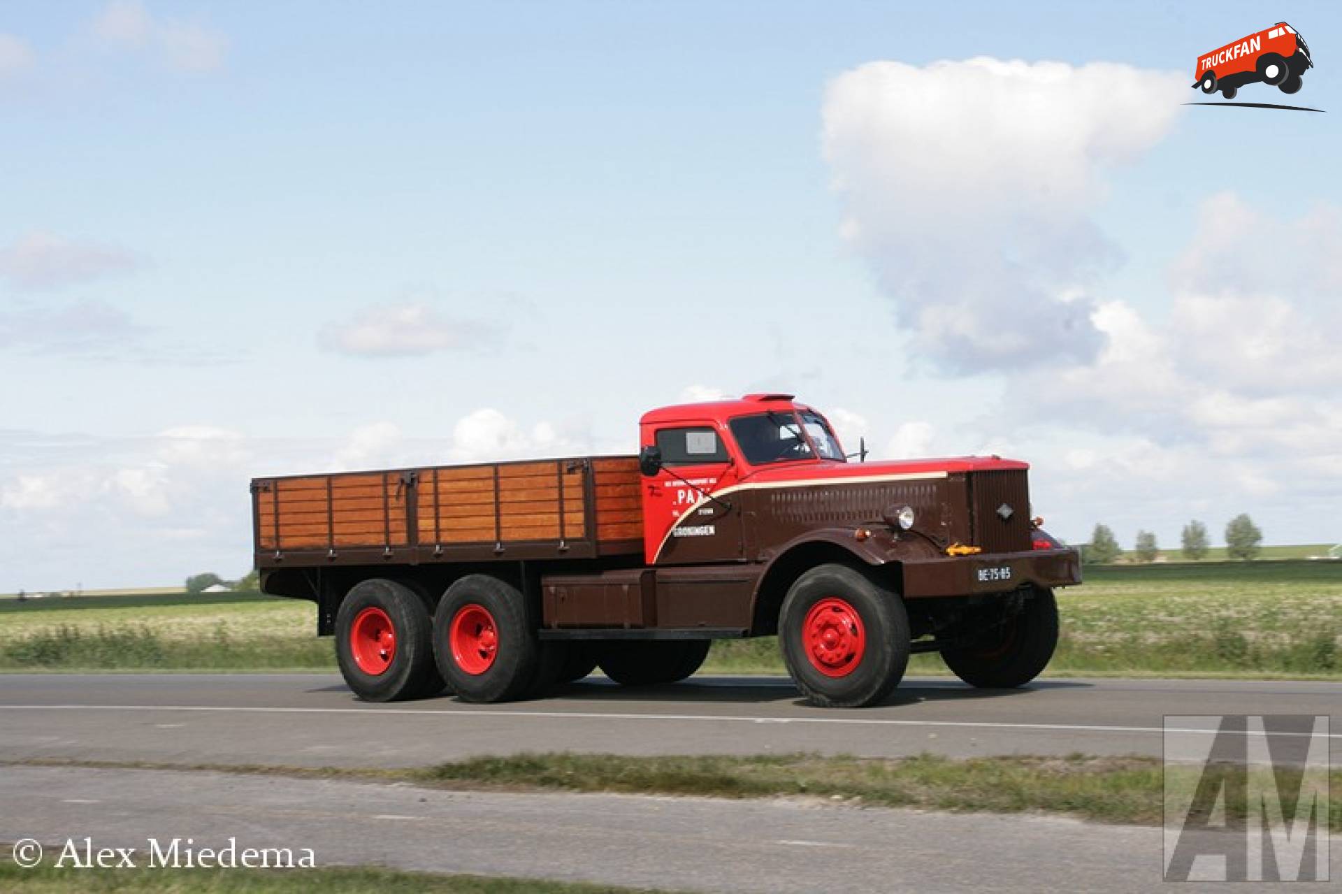 Diamond T 980