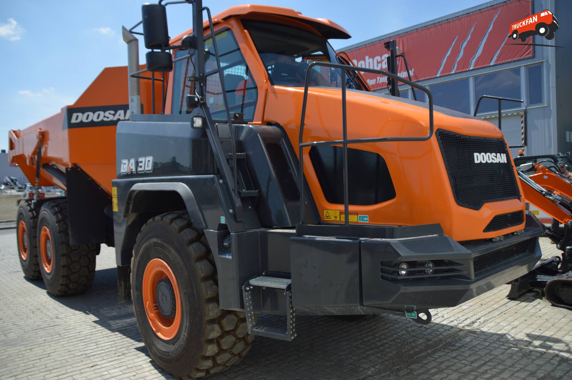 Doosan DA30 Fanclub - Technische Daten, Fotos, Bewertungen & Forum