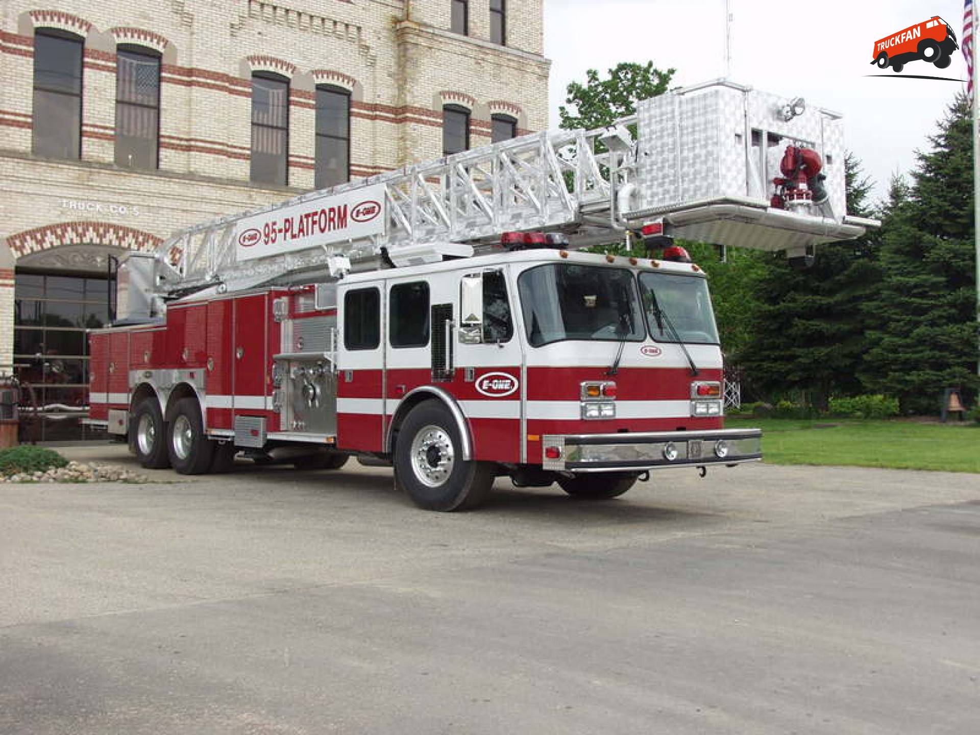 Emergency One brandweerwagen Fan Club - Specs, Photos, Reviews & Forum
