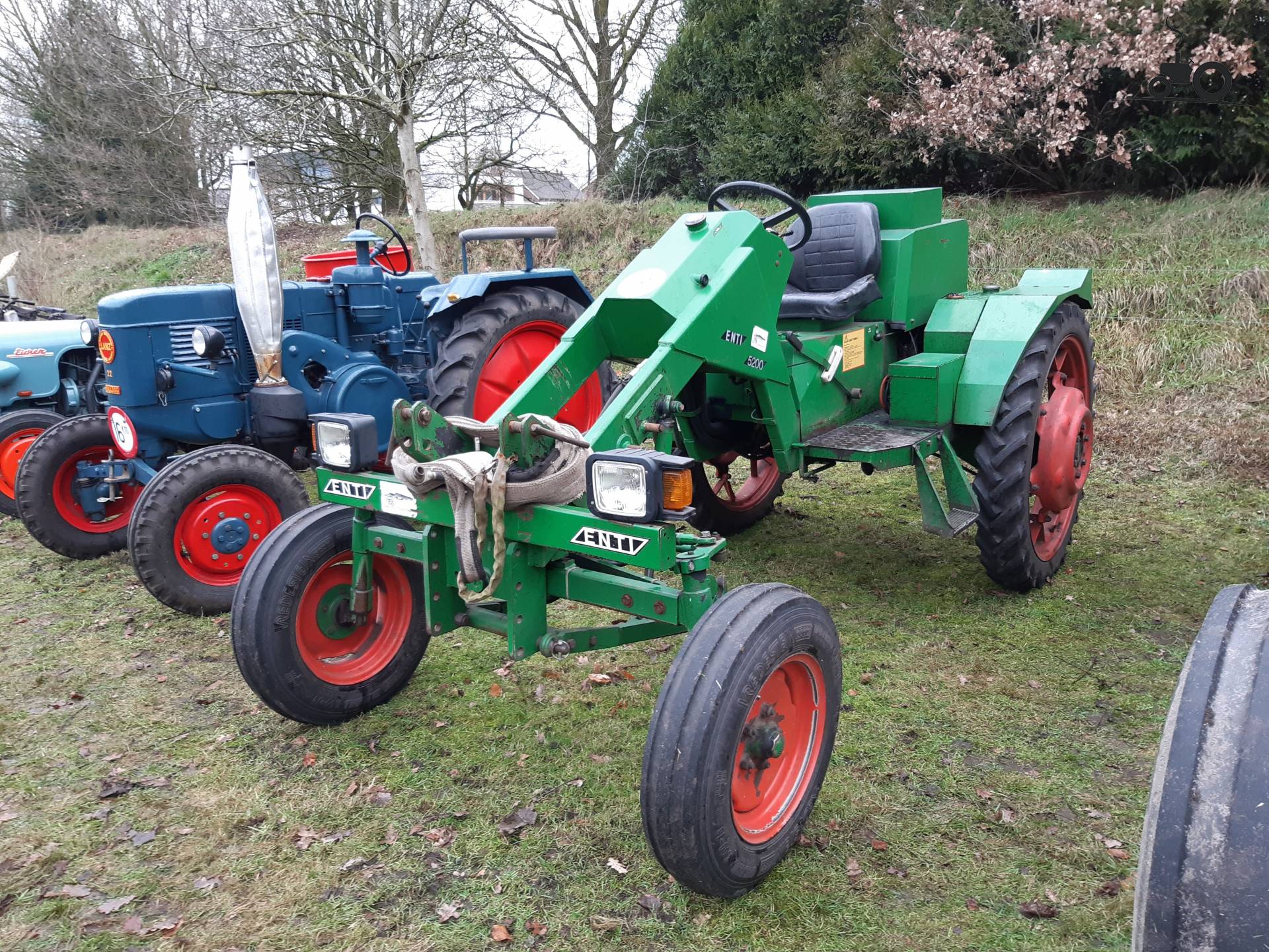 Enti Werktuigdrager Fanclub - Specificaties, Foto's, Reviews & Forum