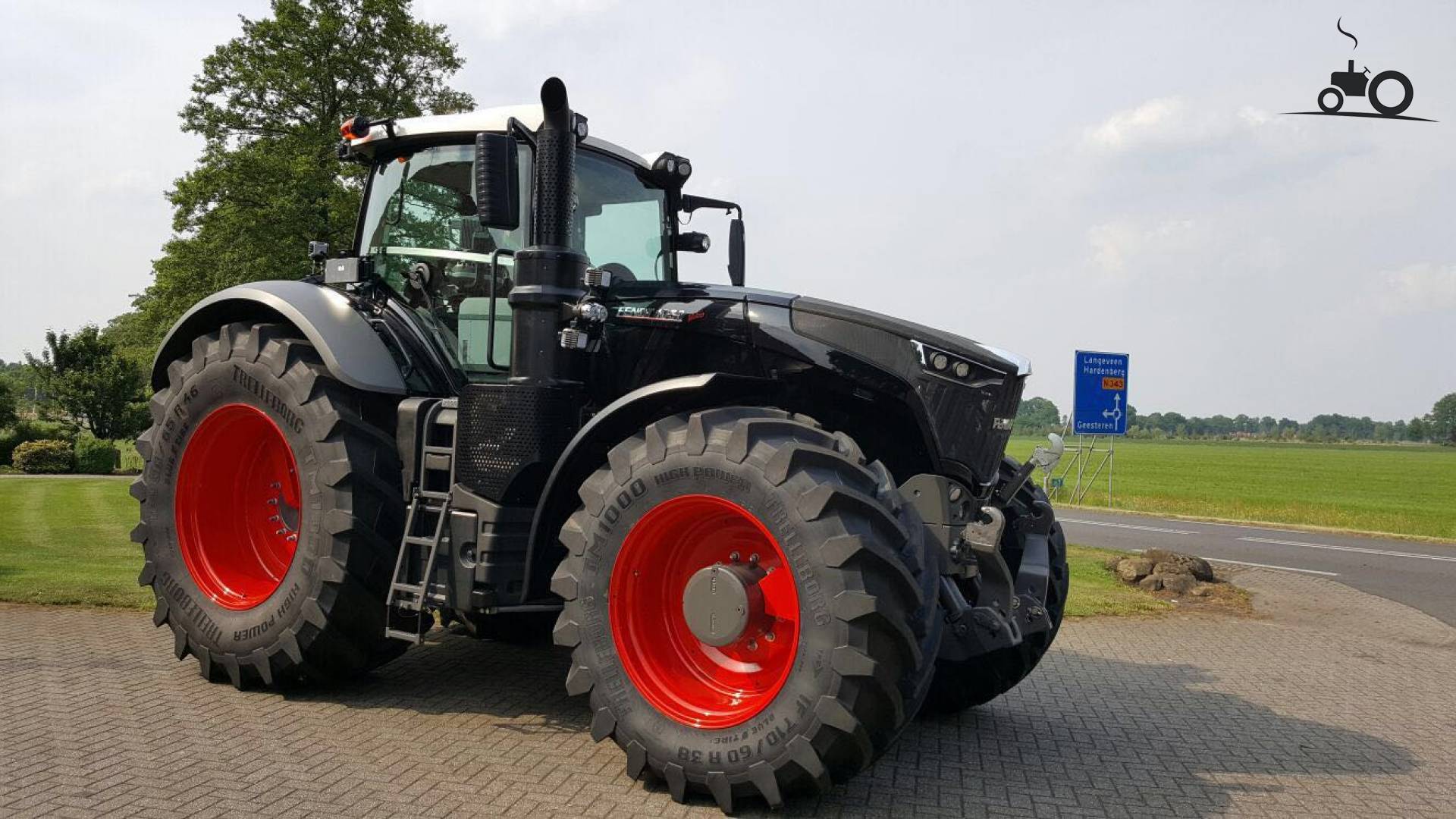 kleurplaat tractor fendt 1050 - 28 afbeeldingen