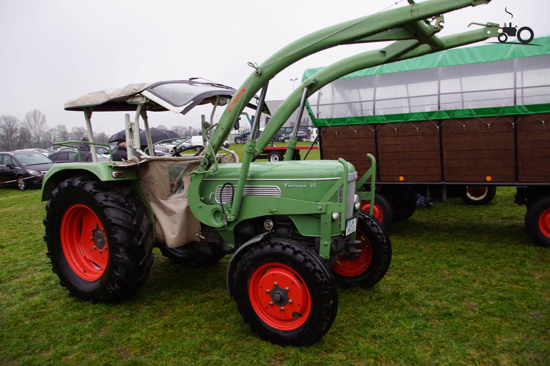 Fendt Farmer 2 Deutschland Traktor Foto 1283804 8186