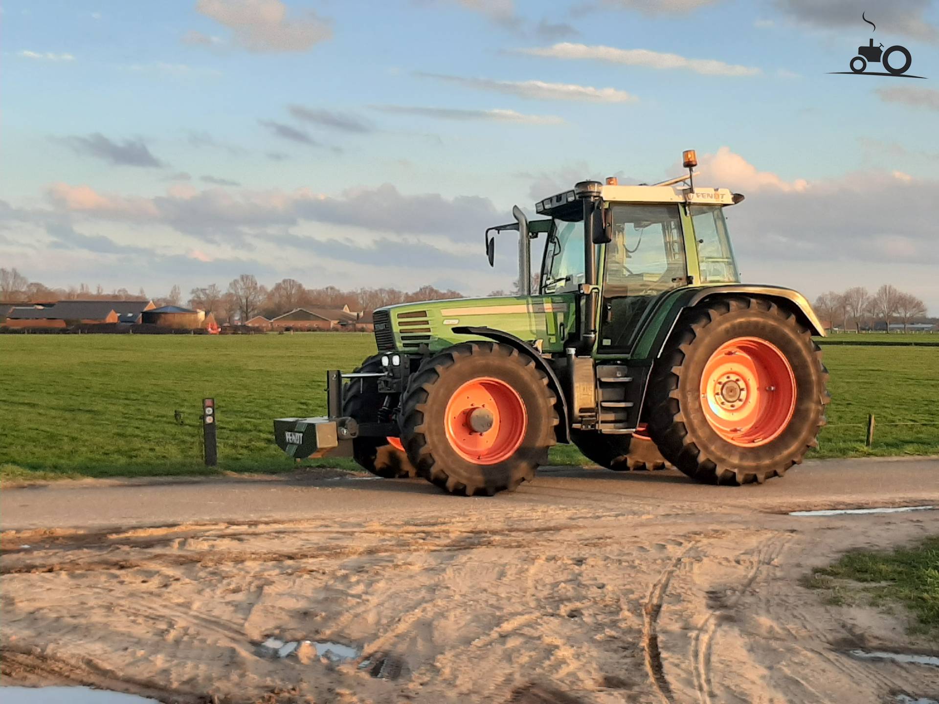 Fendt 514 C Österreich Traktor Foto 1341024 4050