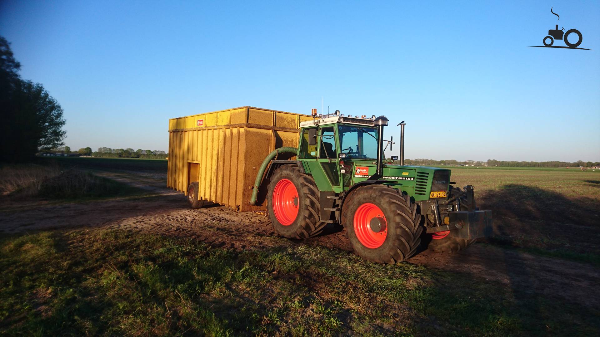 Foto Fendt 615 #1347758