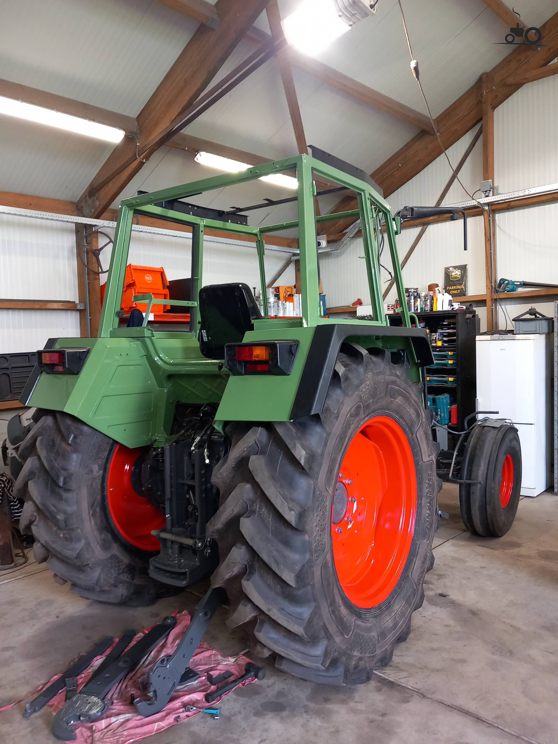 Foto Fendt 305 LS 1518194