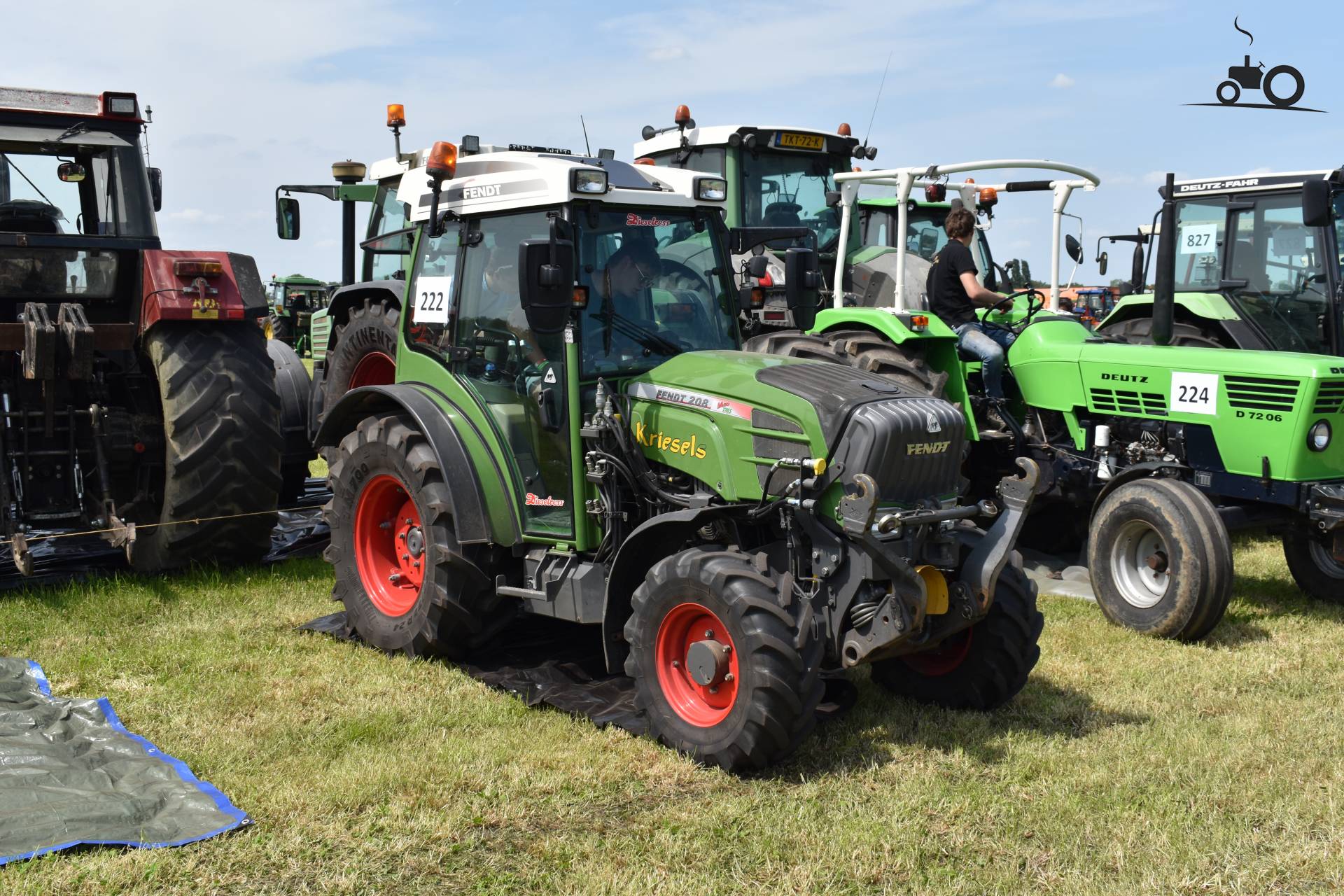 Foto Fendt 208 F Vario 1523171 6640