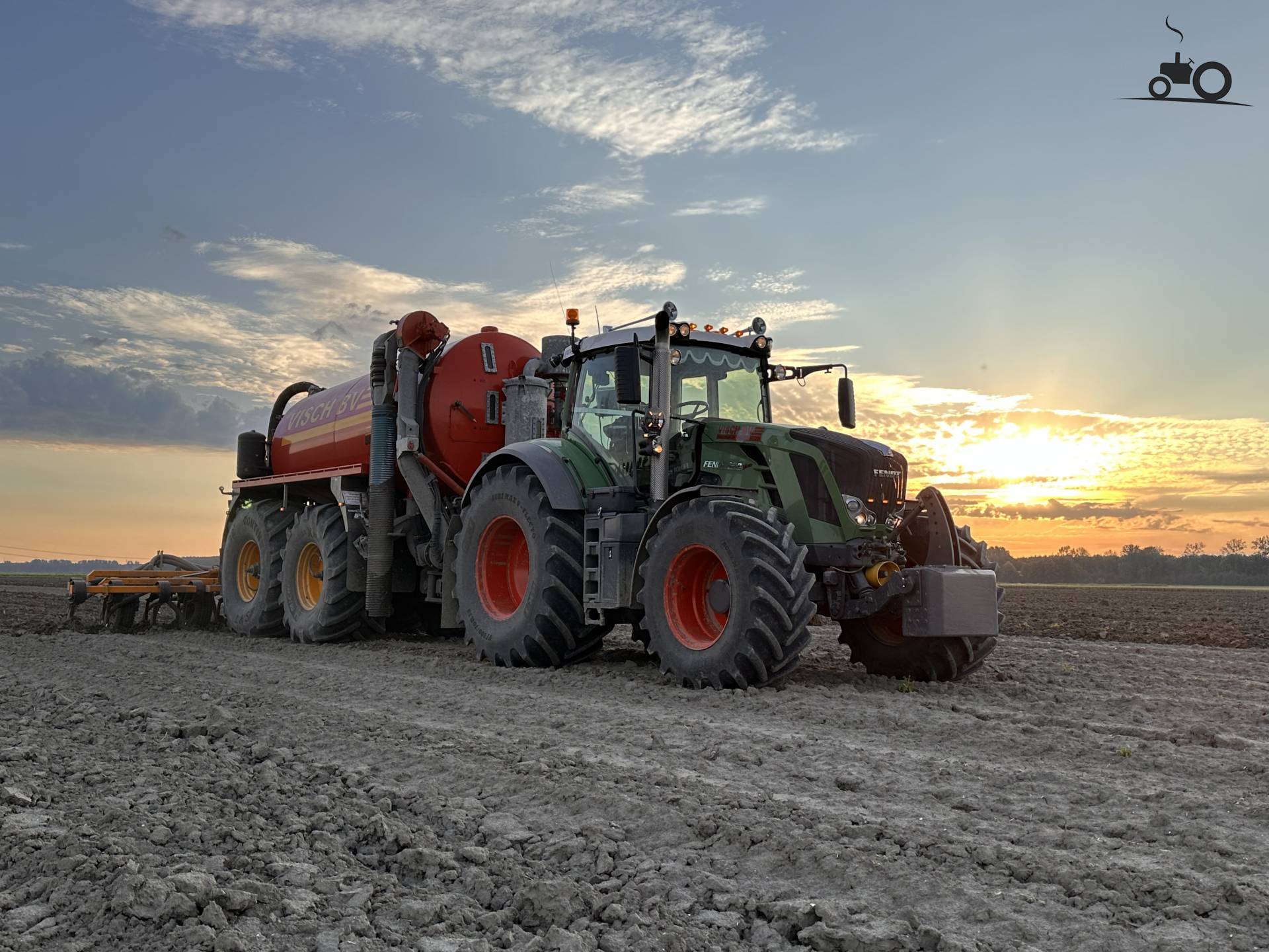 Foto Fendt 828 van Loonbedrijf Visch BV