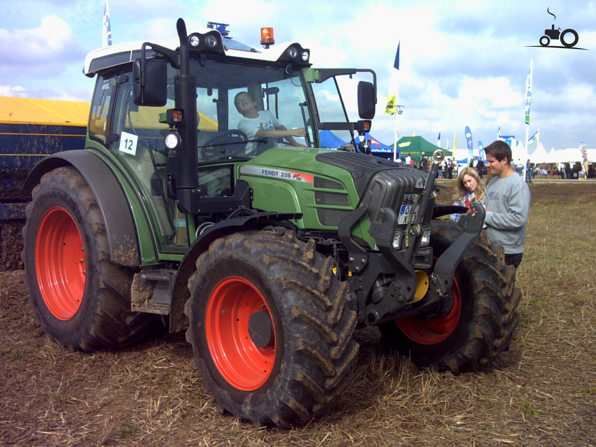 Foto Fendt 208 Vario 397249 6876