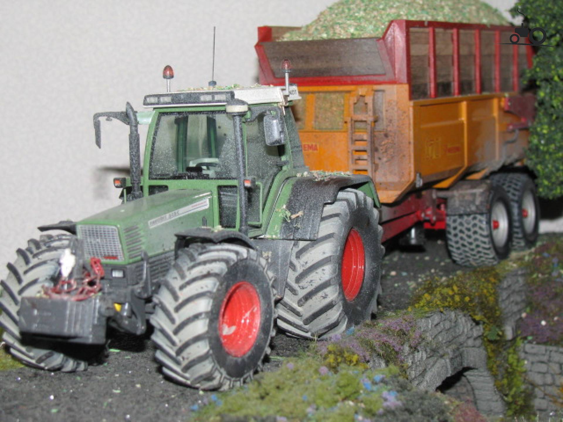 Tracteur Fendt 515C Favorit 1/32 – Weise-Toys – Neuf Sous Boîte