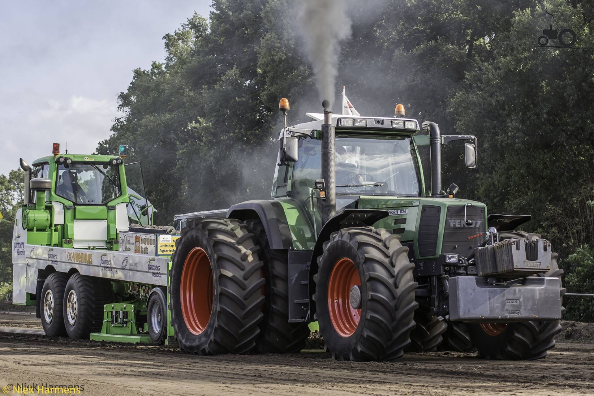 Fendt 824