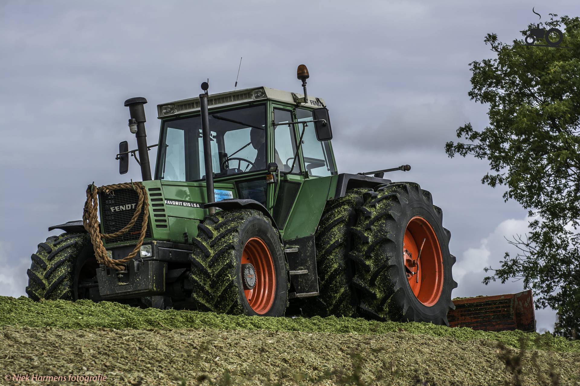 Foto Fendt 615 #873661