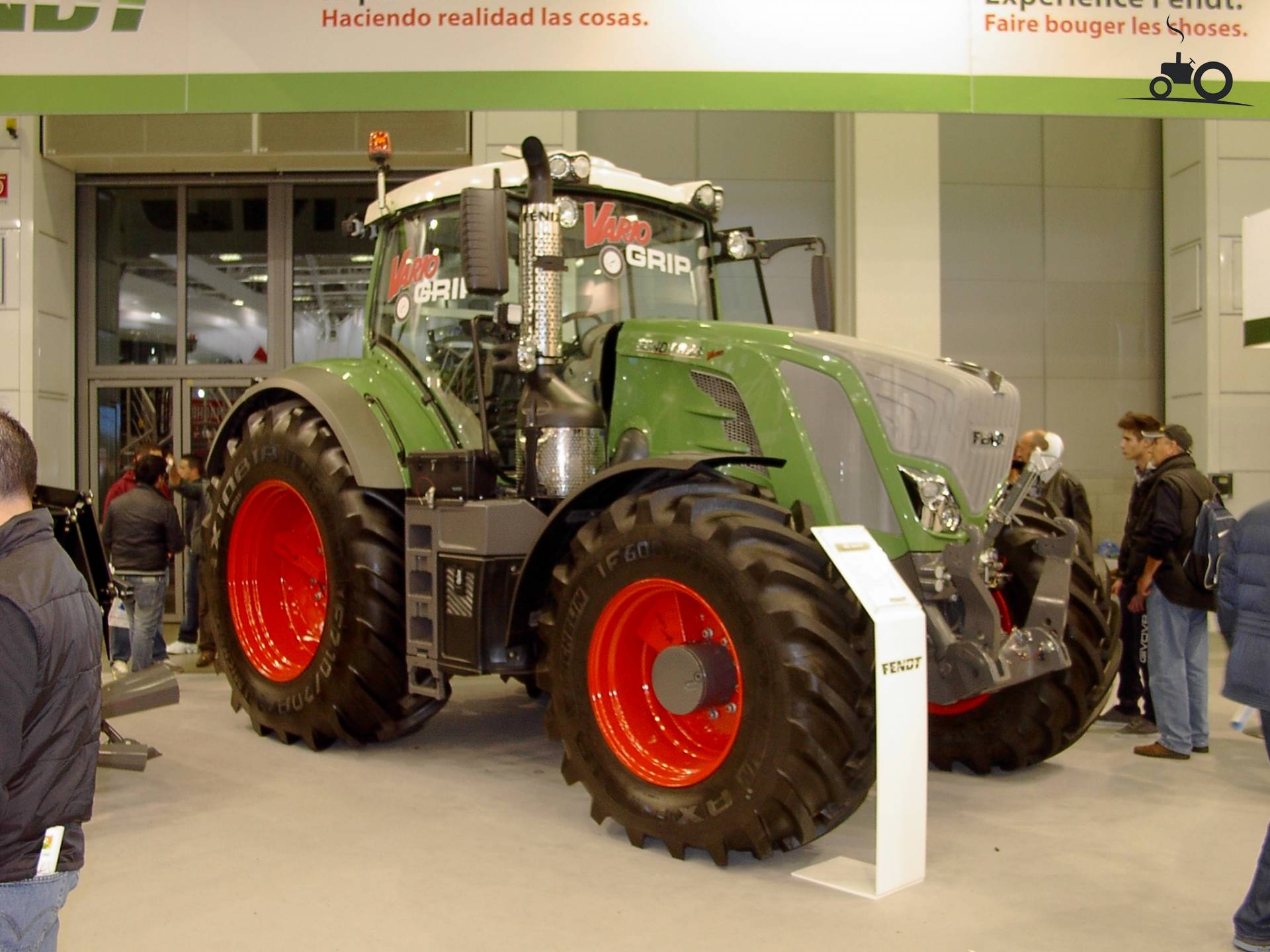 Foto Fendt 828 #883761