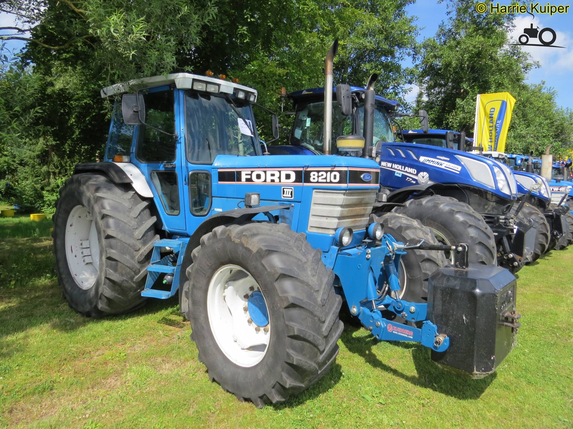 Ford 8210 - France - Tracteur image #1308243