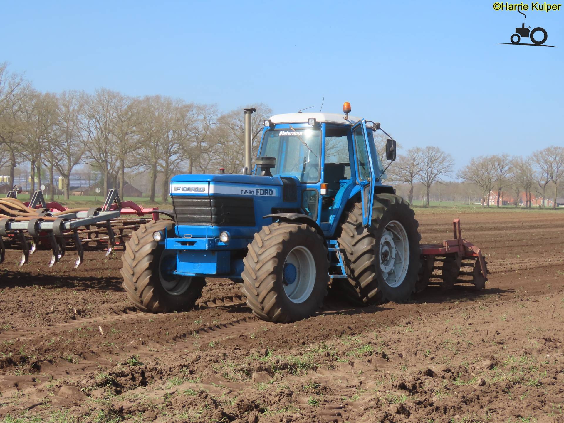 Foto Ford TW 30 #1467396