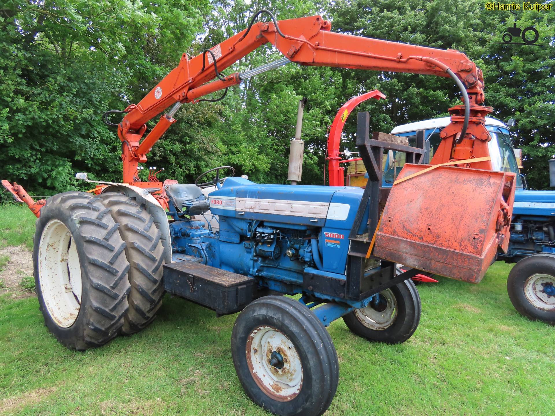 foto-ford-5000-1478973