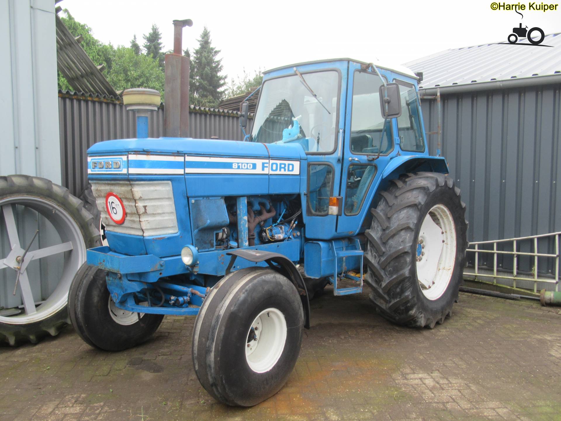 Ford 8100