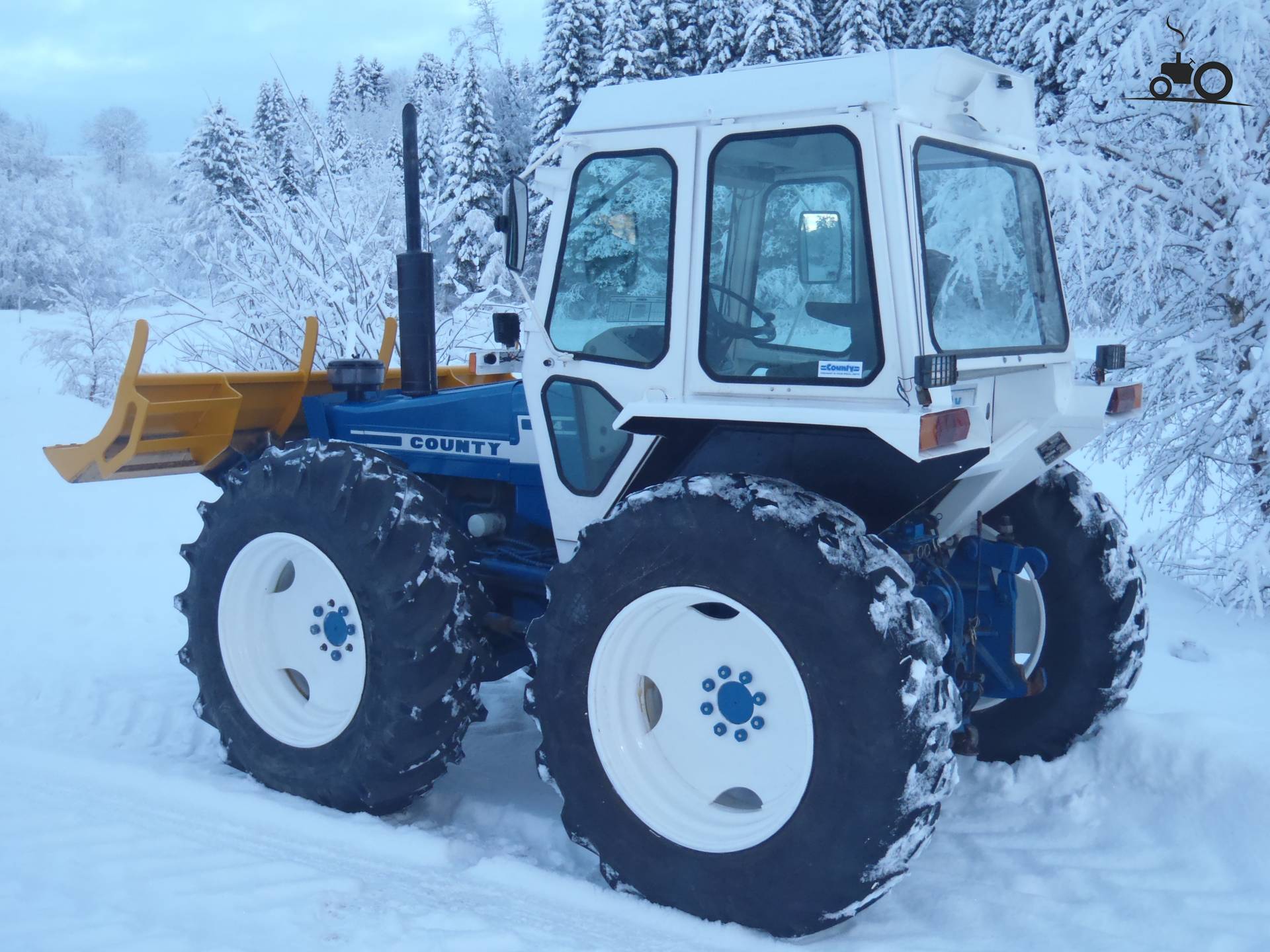 Foto County 974 432903